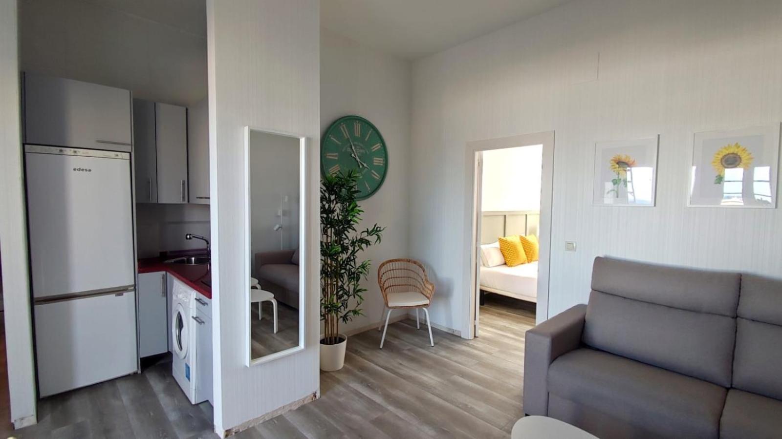 Deluxe One-Bedroom Apartment with City View