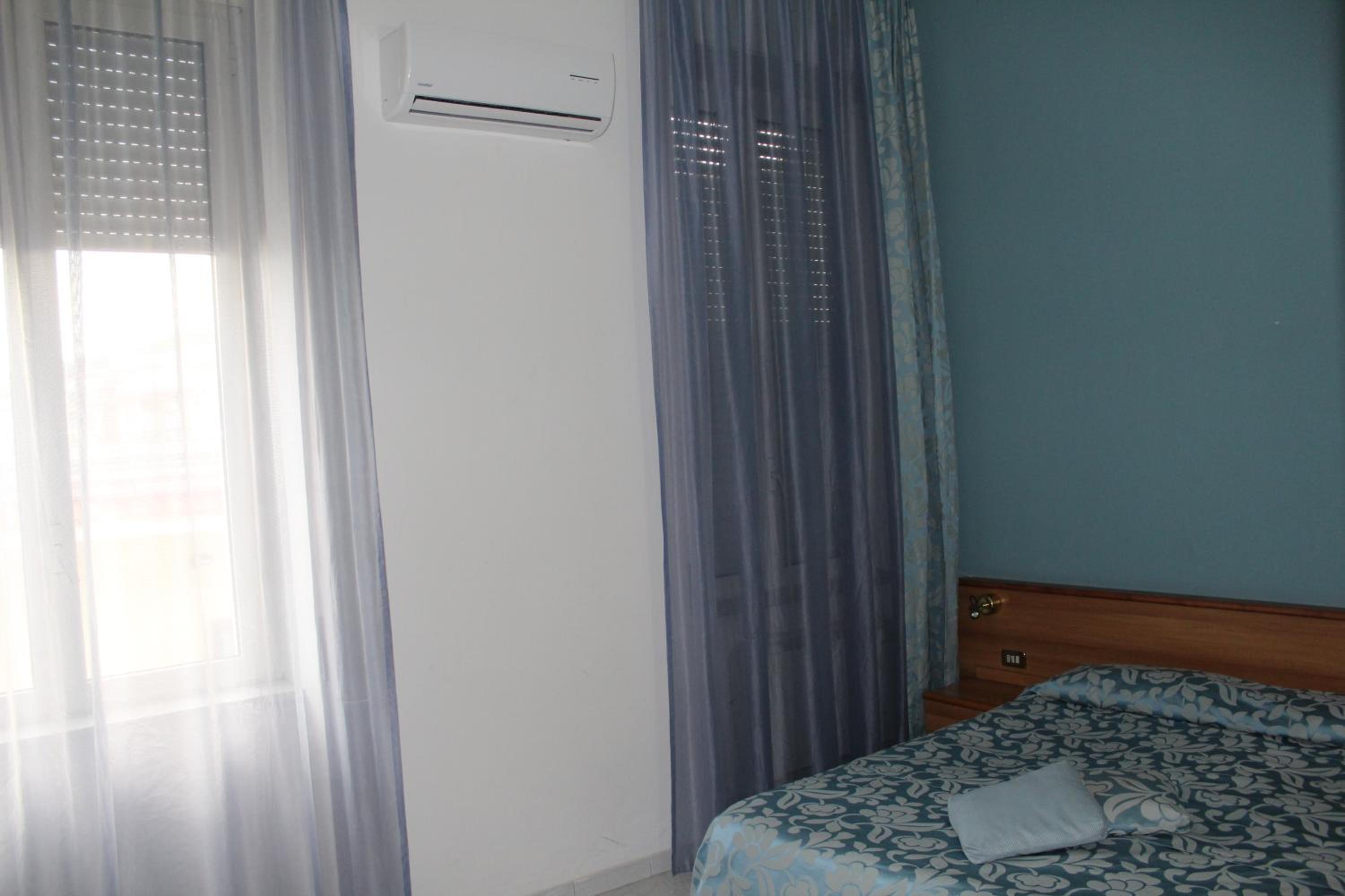 Double Room - Photo 4