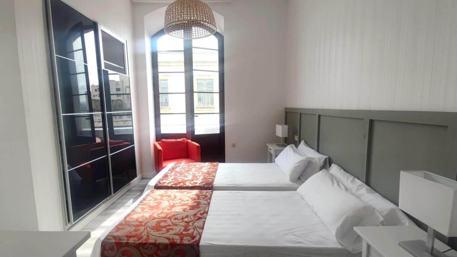 Deluxe One-Bedroom Apartment