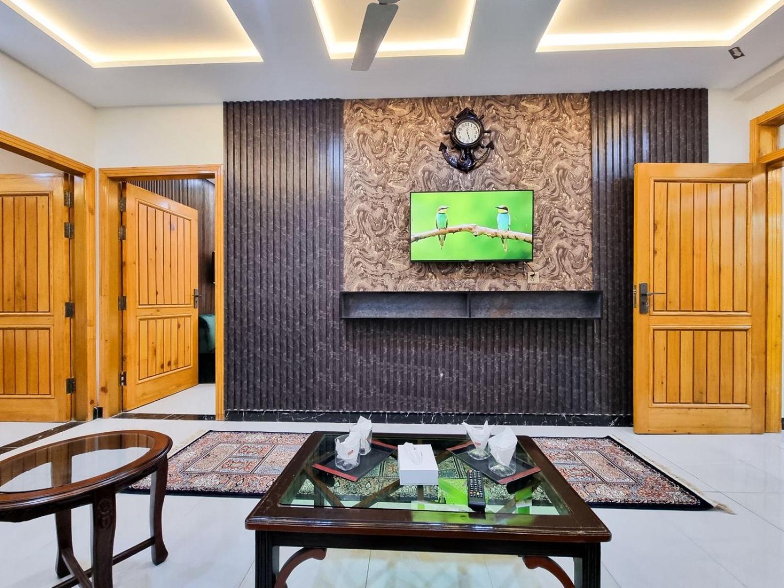 Deluxe Family Suite photo 2