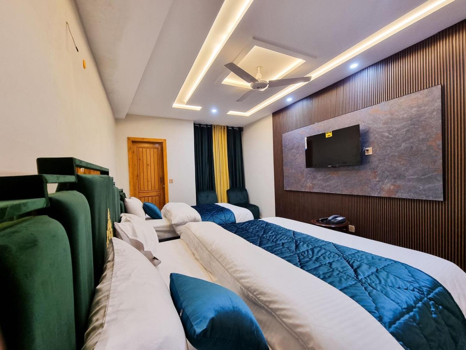 Deluxe Family Suite