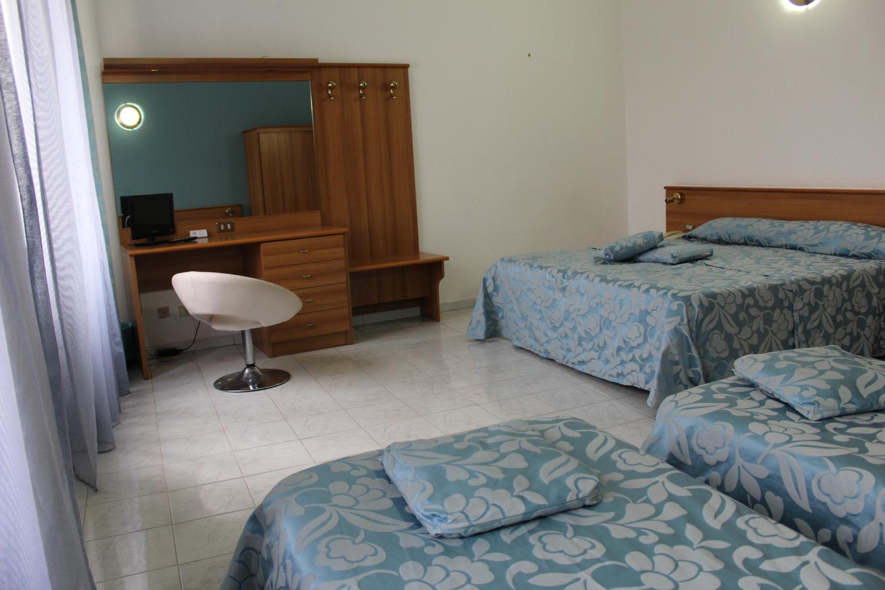 Triple Room - Photo 3