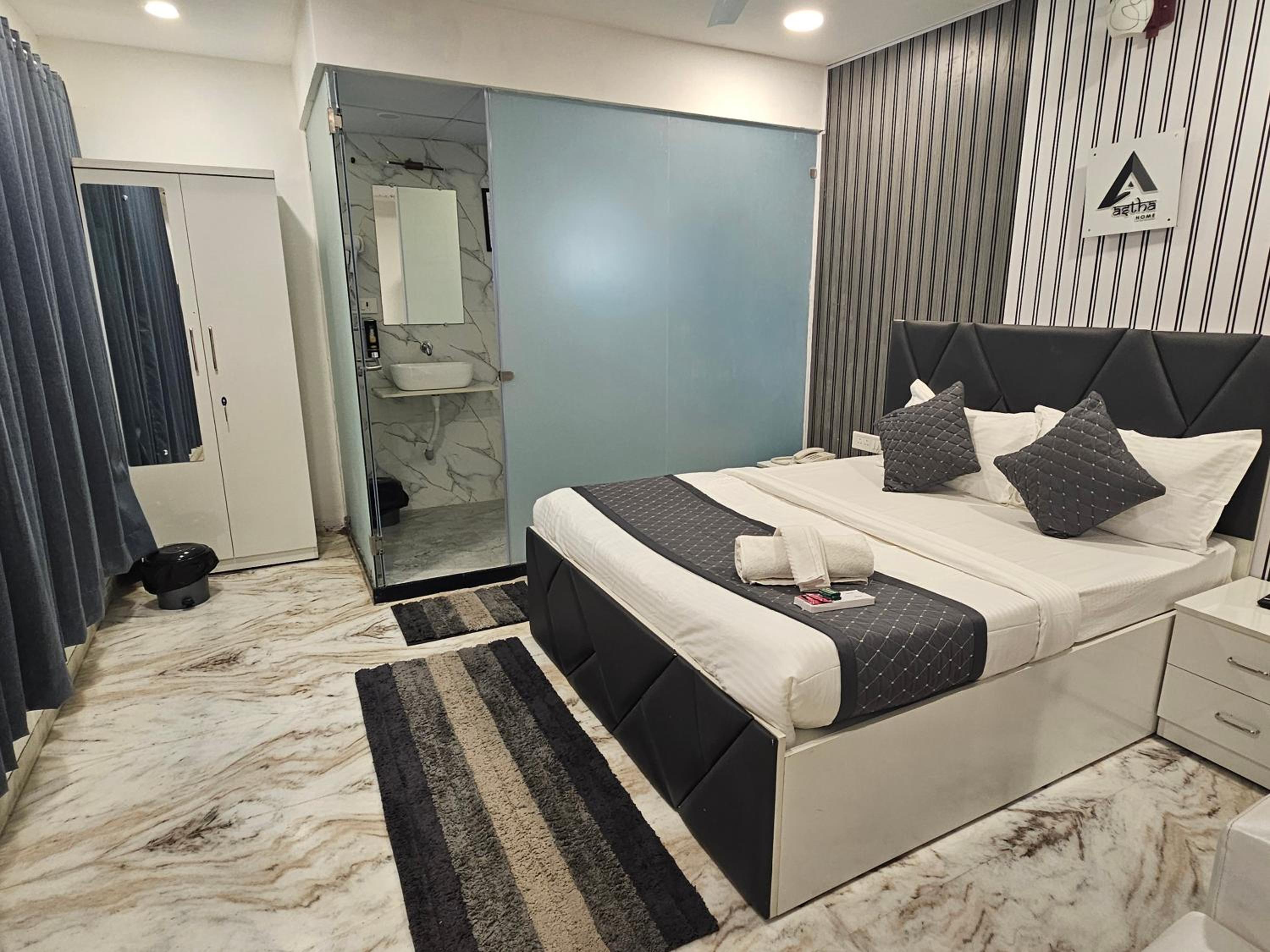 Deluxe Room - Photo 8