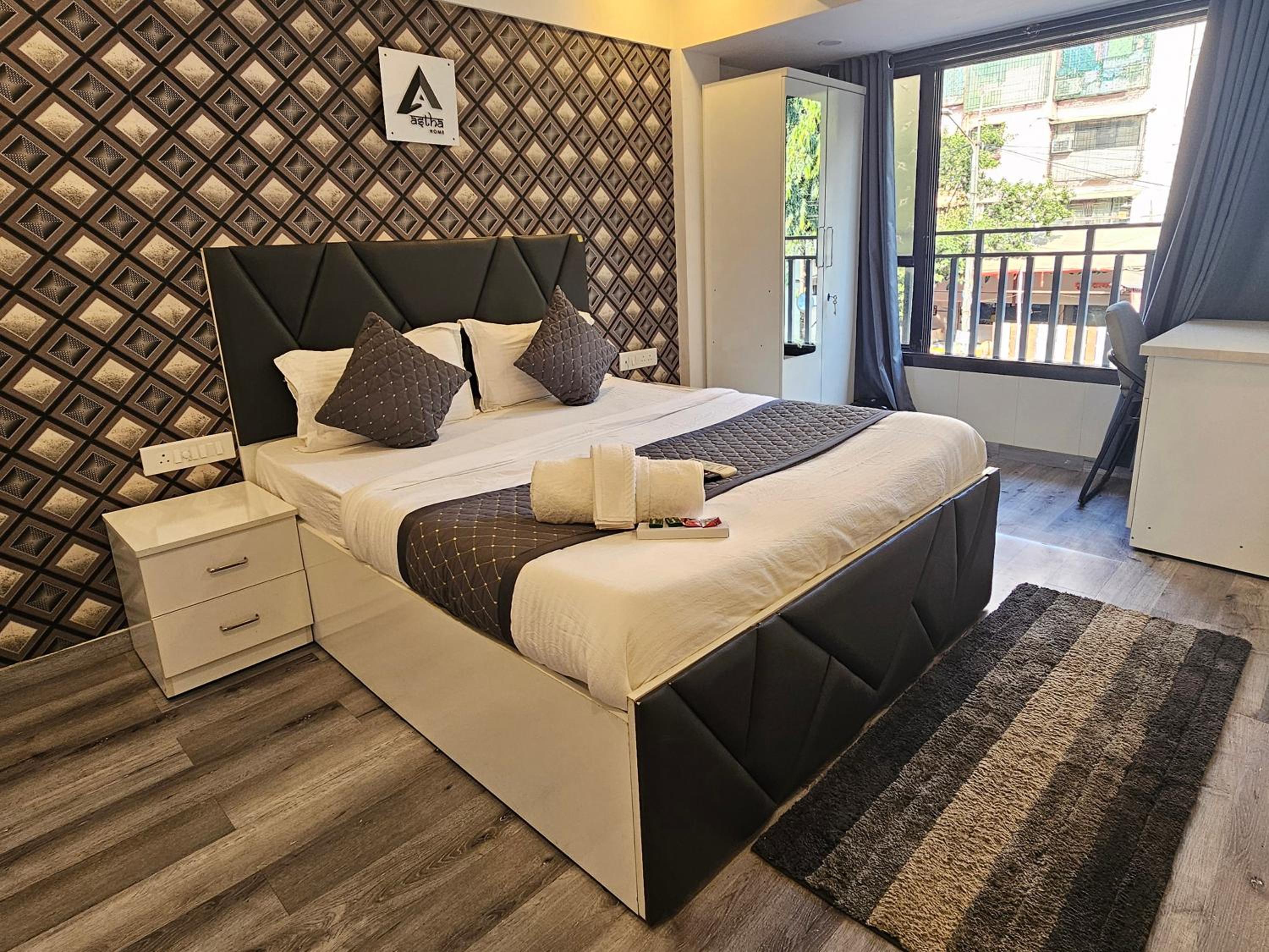 Deluxe Room - Photo 22