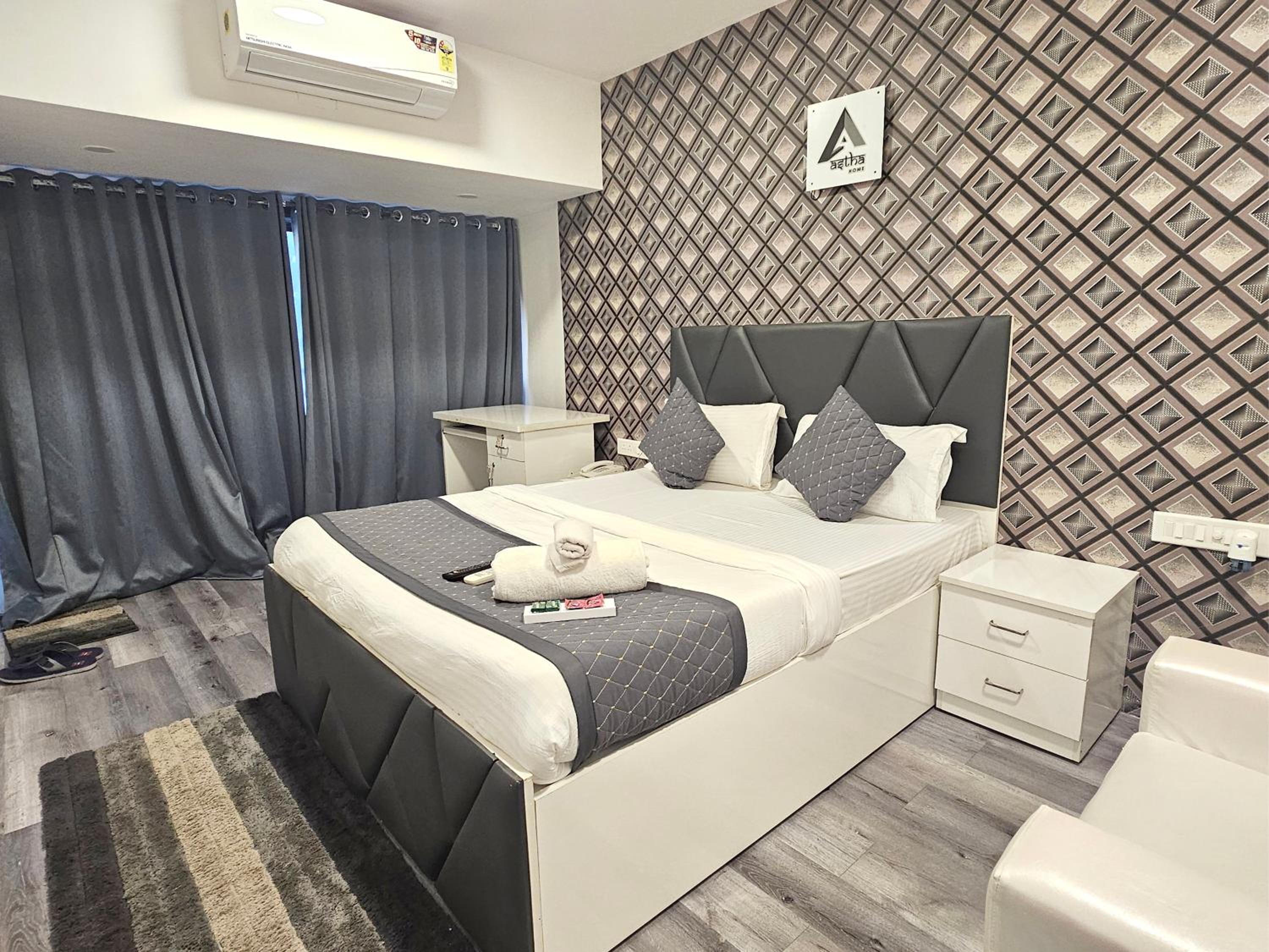 Deluxe Room - Photo 21