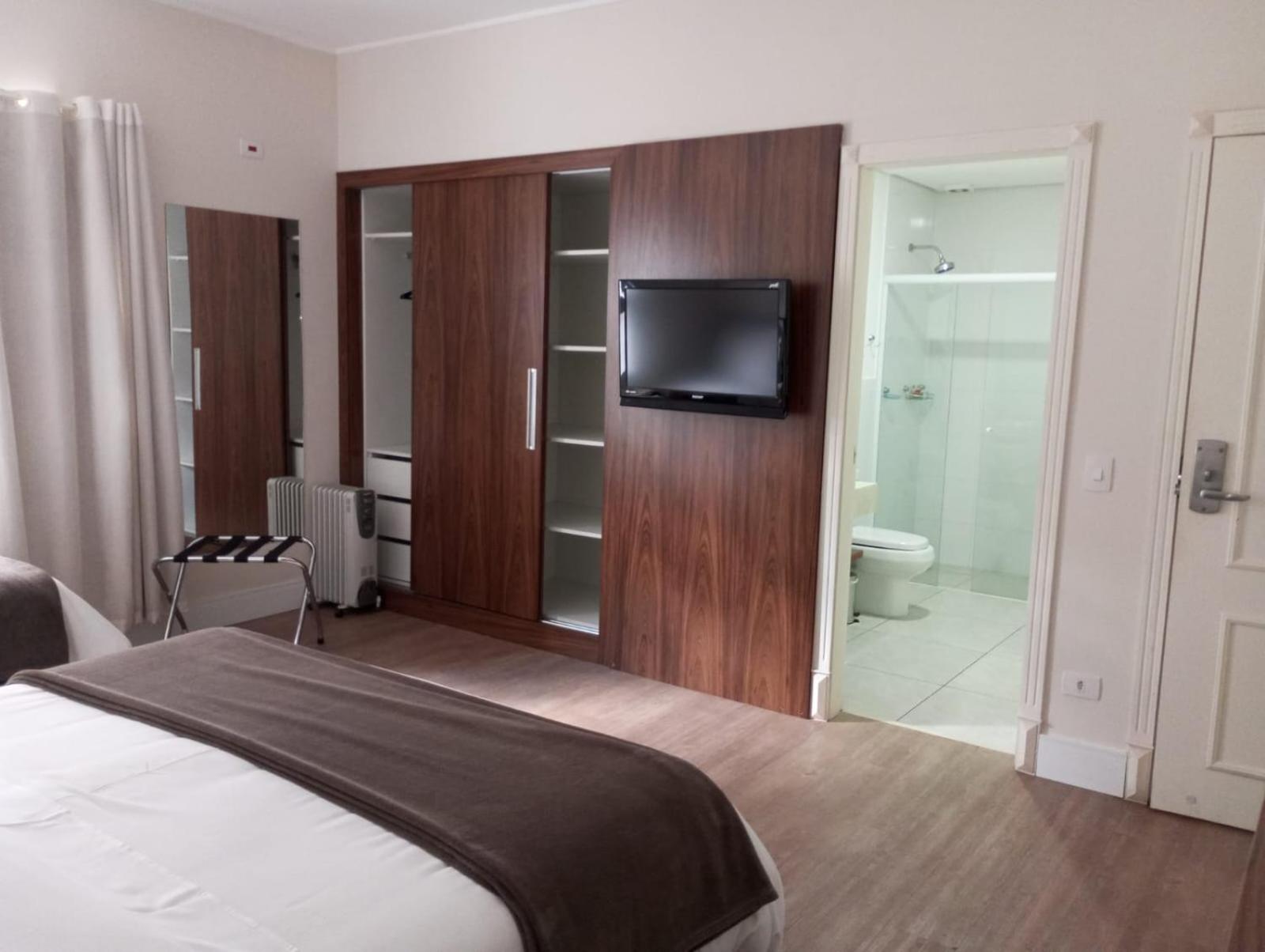Standard Triple Room photo 2
