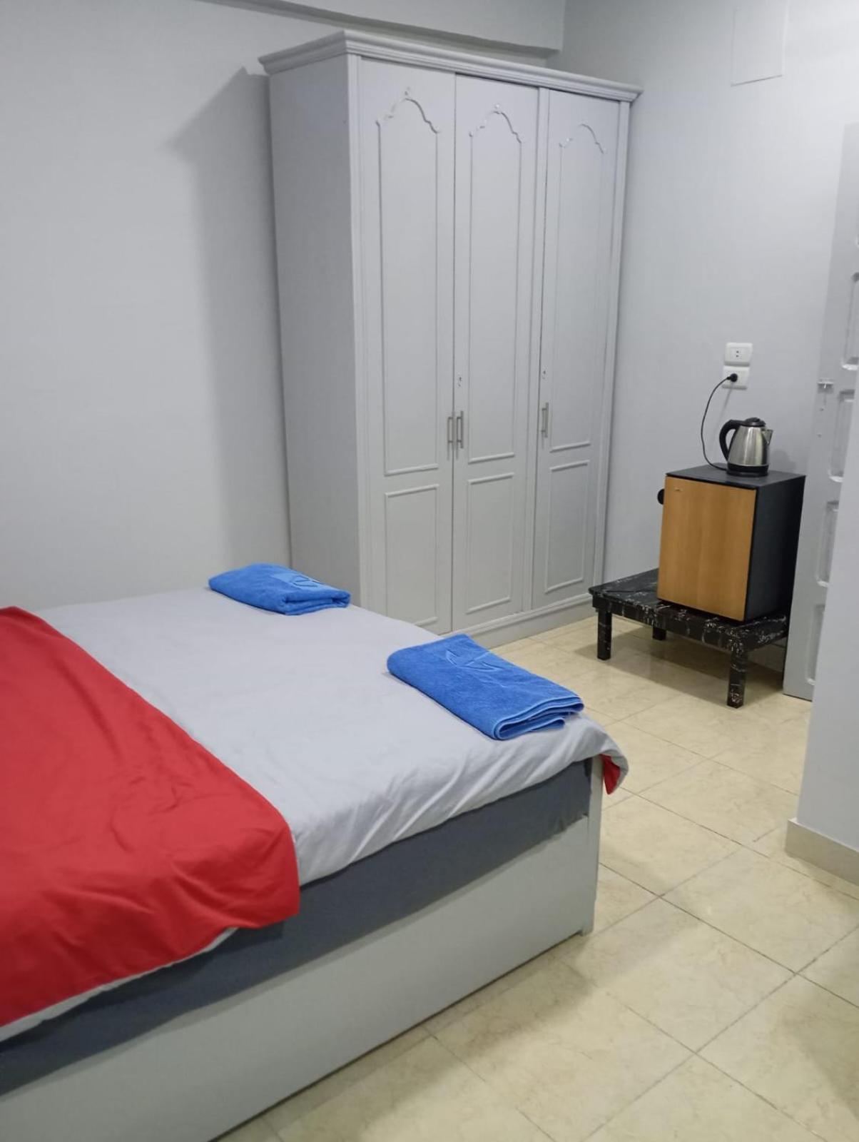 Double Room with Private Bathroom photo 2