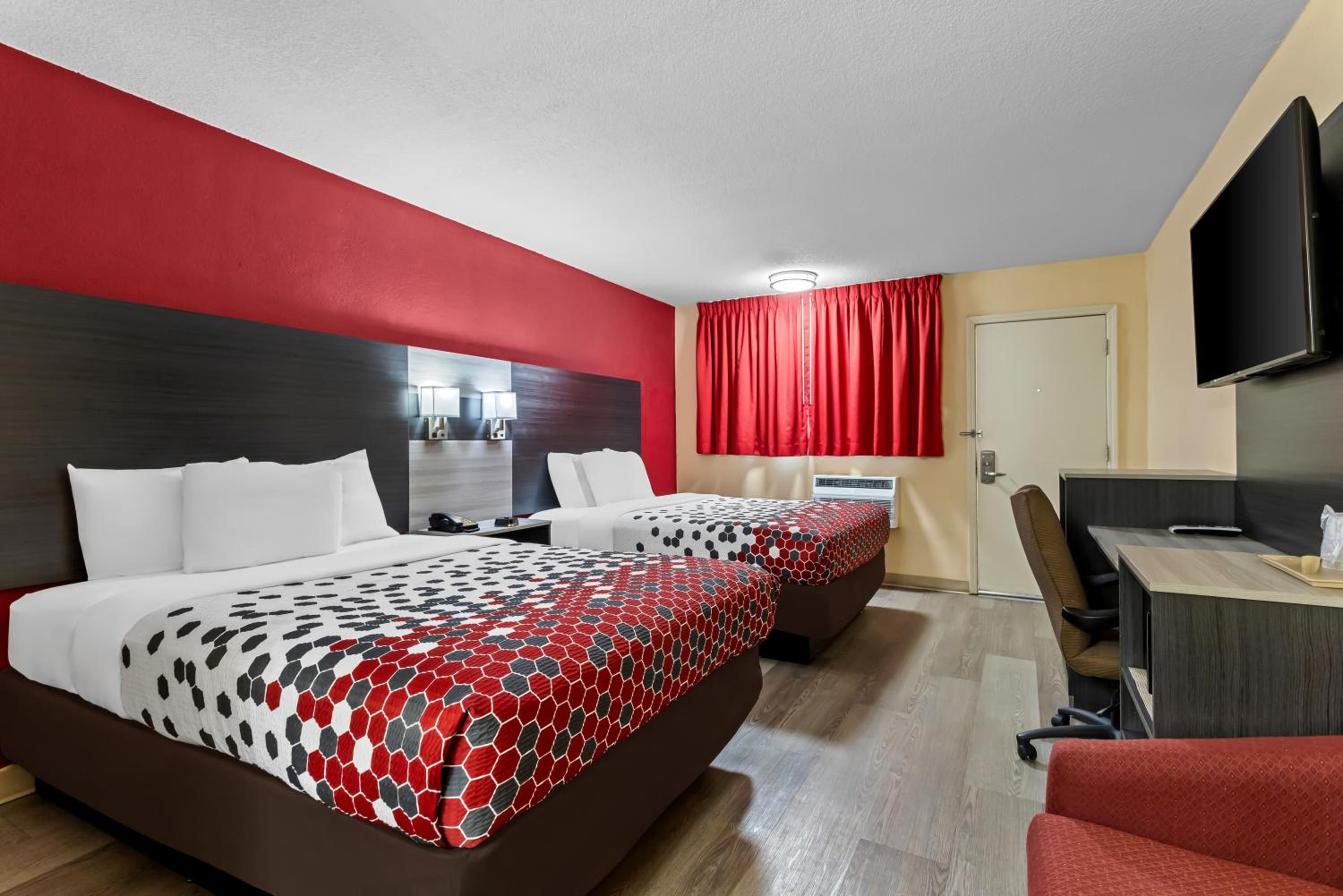 Queen Room with Two Queen Beds - Accessible/Non-Smoking  - Photo 1