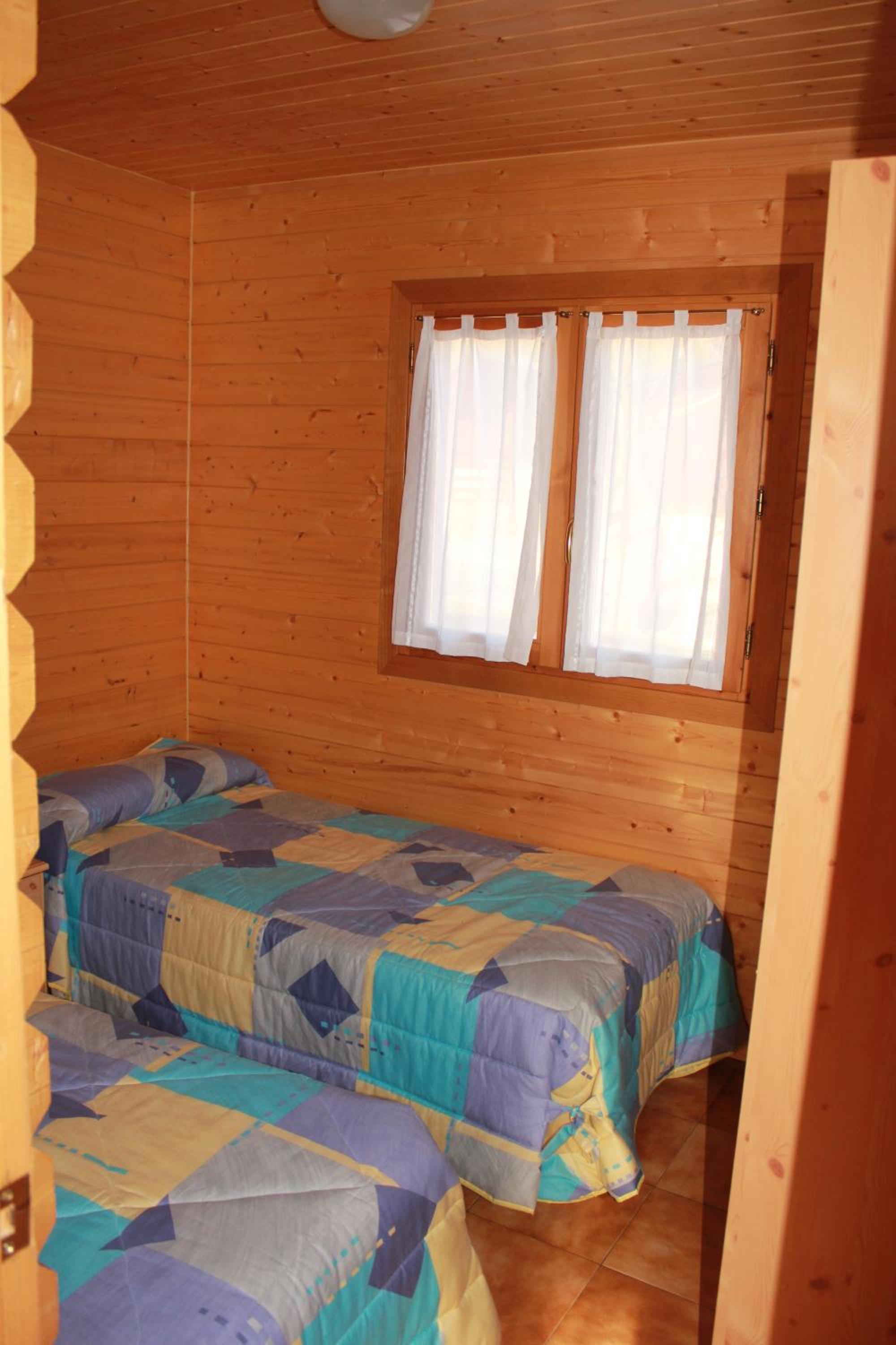 Bungalow de Dos Habitaciones (4 Adultos)