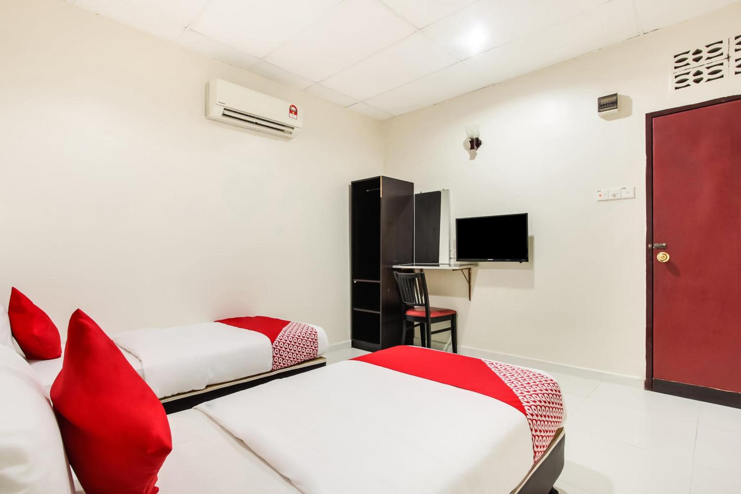 Standard Twin Room photo 3