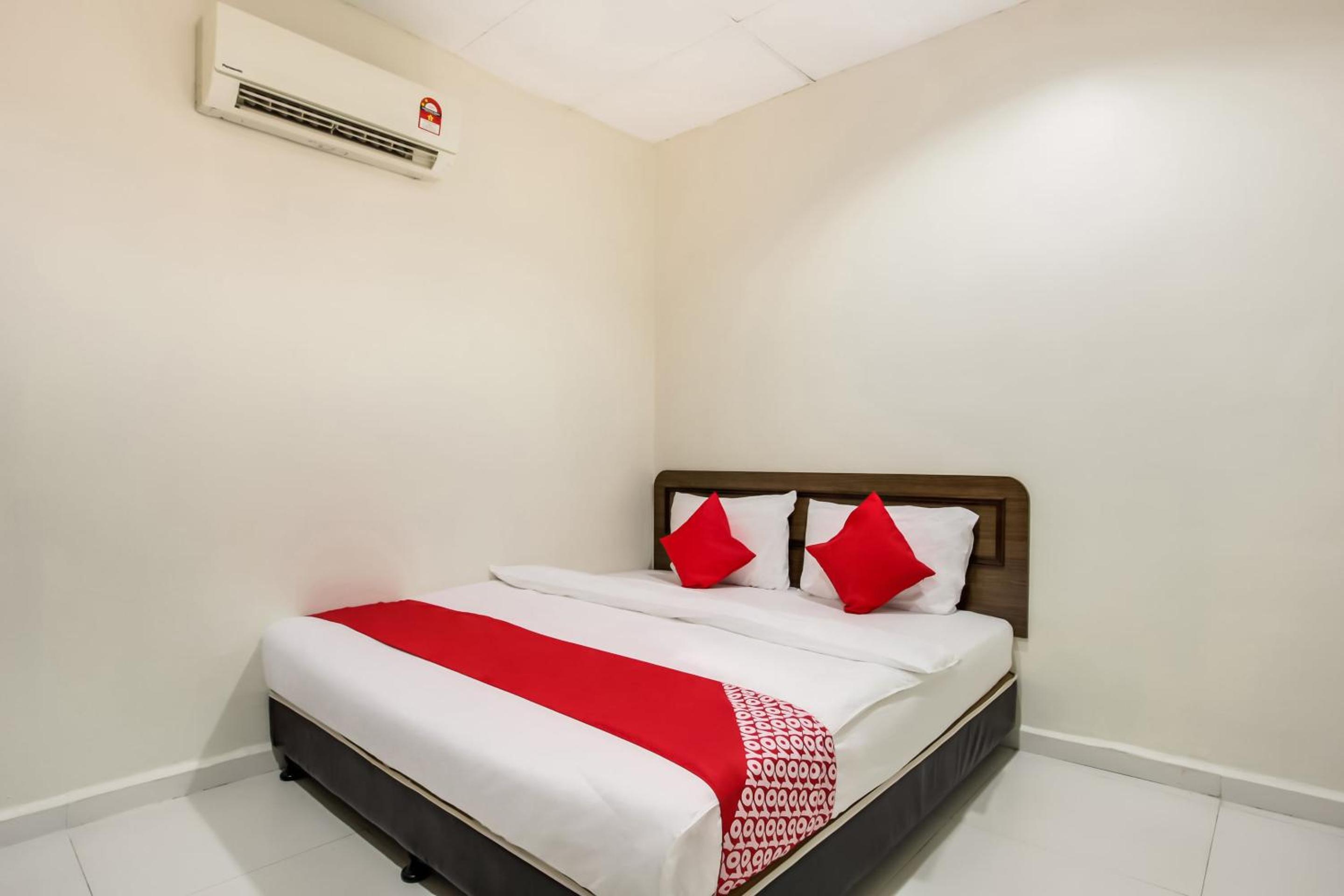 Standard King Room photo 2