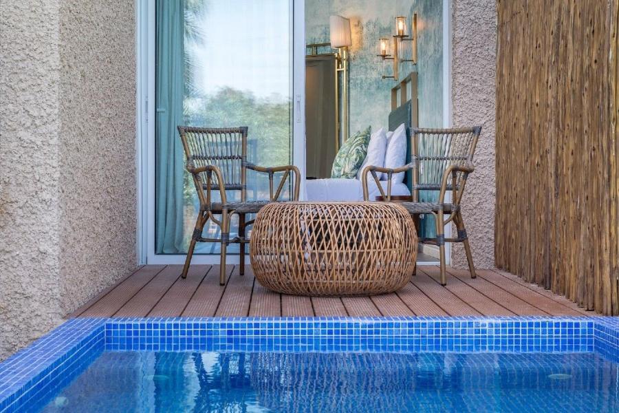 U Superior Room with Private Pool