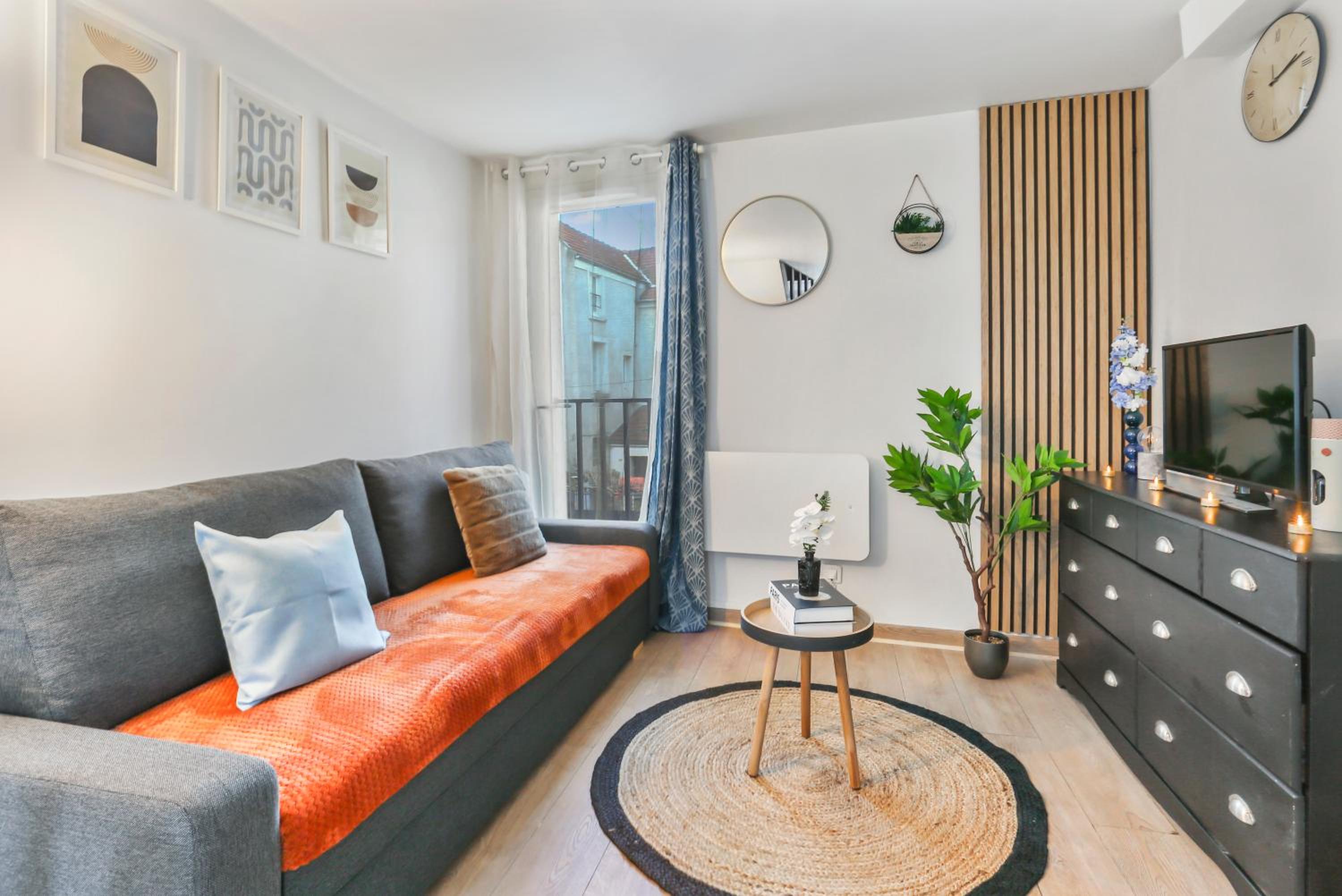 One-Bedroom Apartment