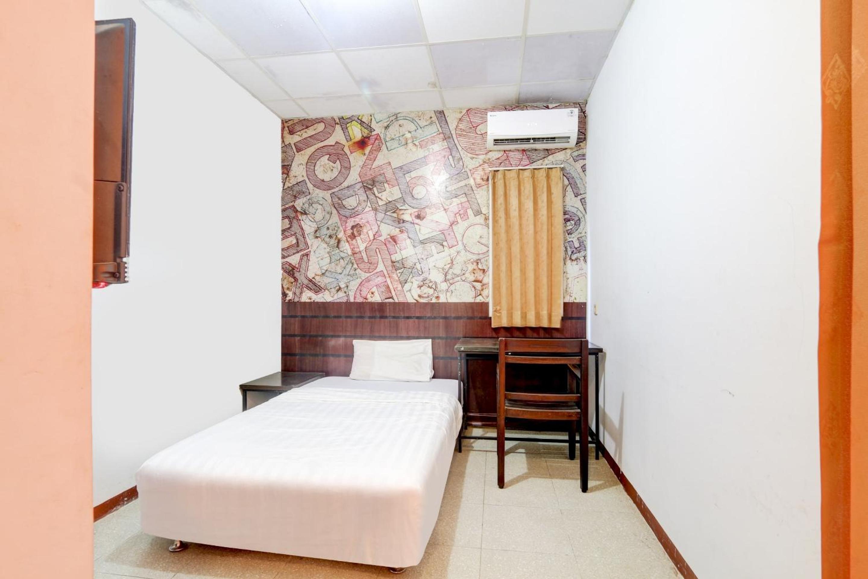 Budget Single Room