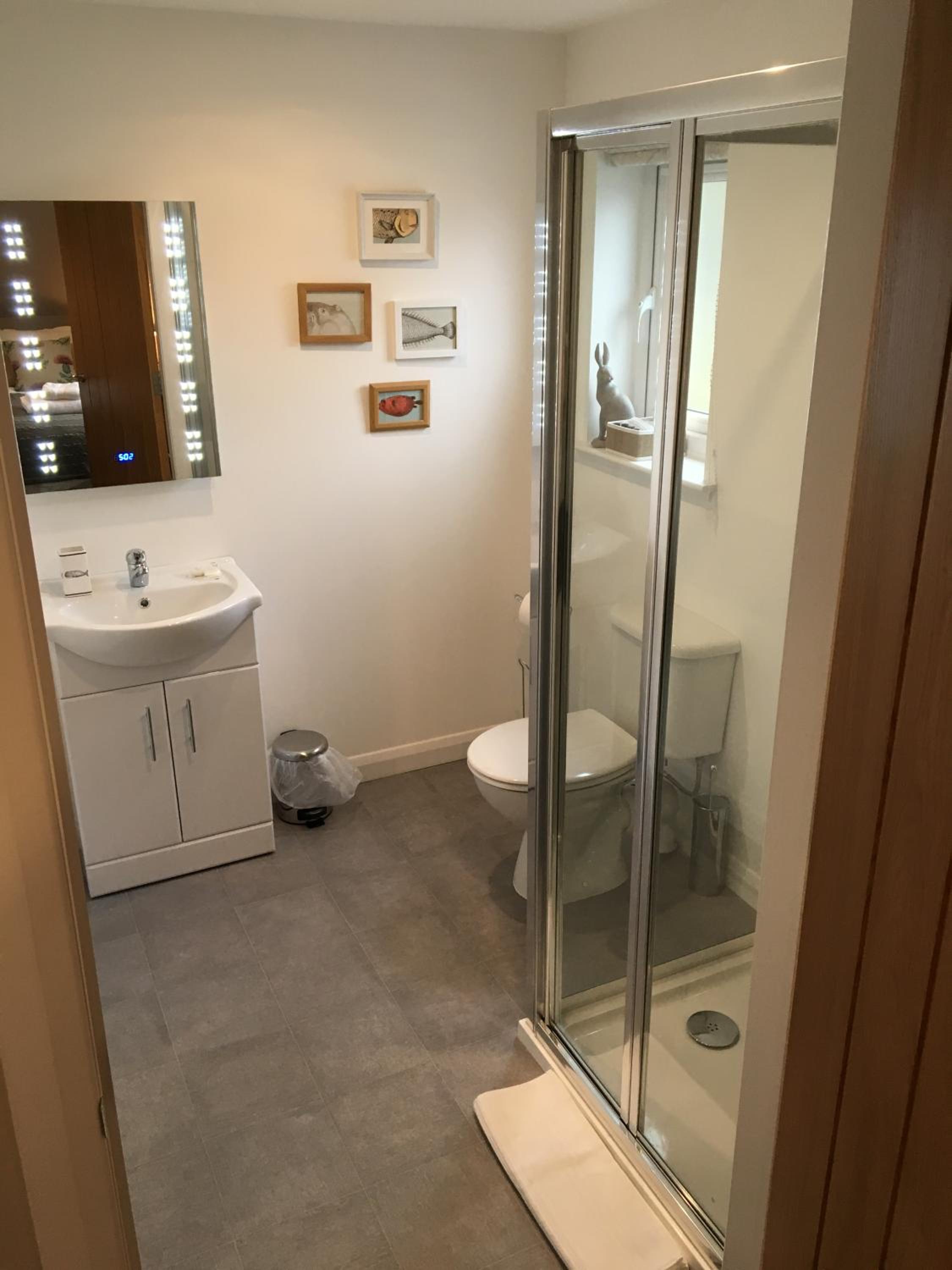 Standard Double Room - Photo 4
