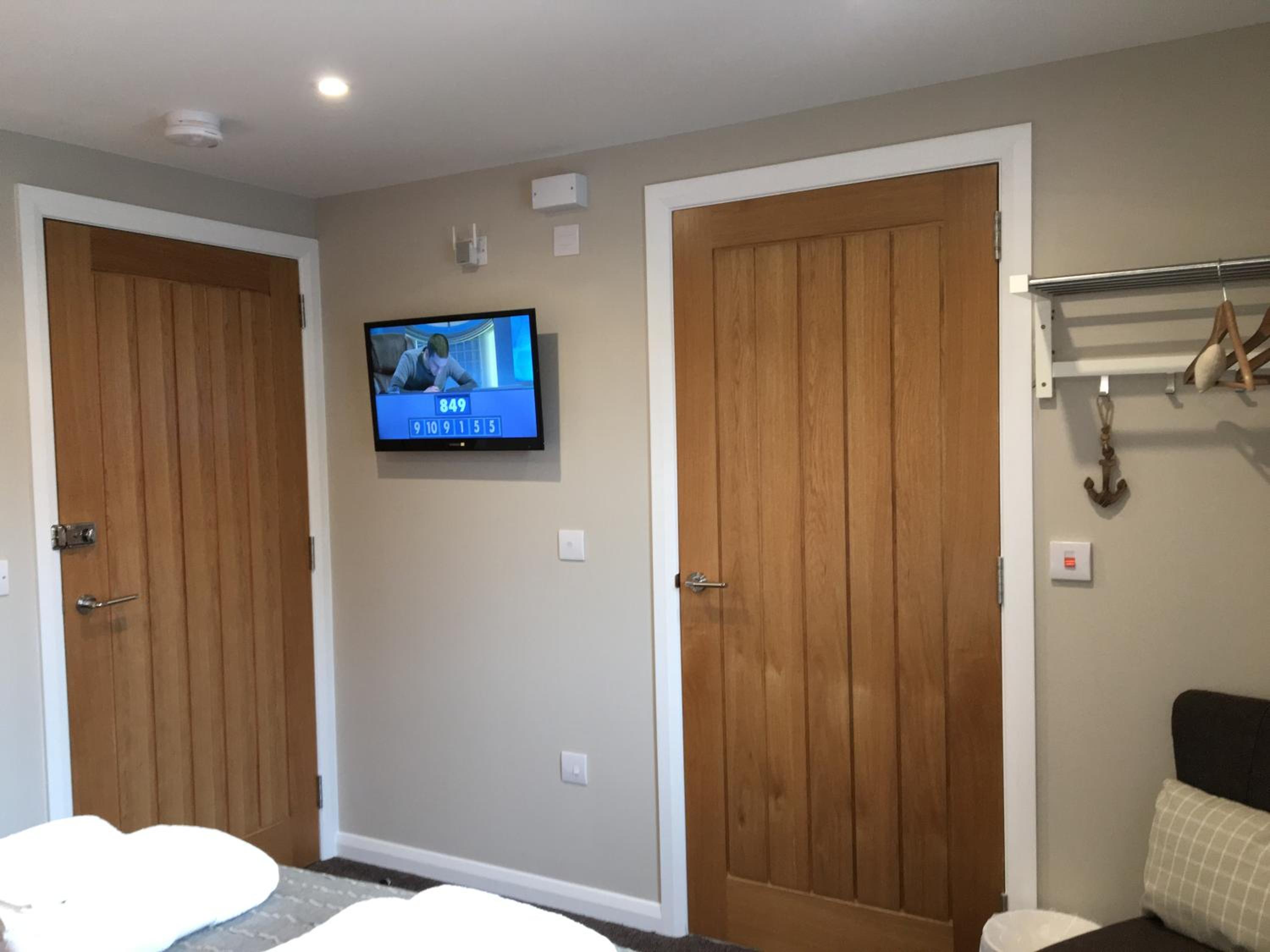 Standard Double Room - Photo 5