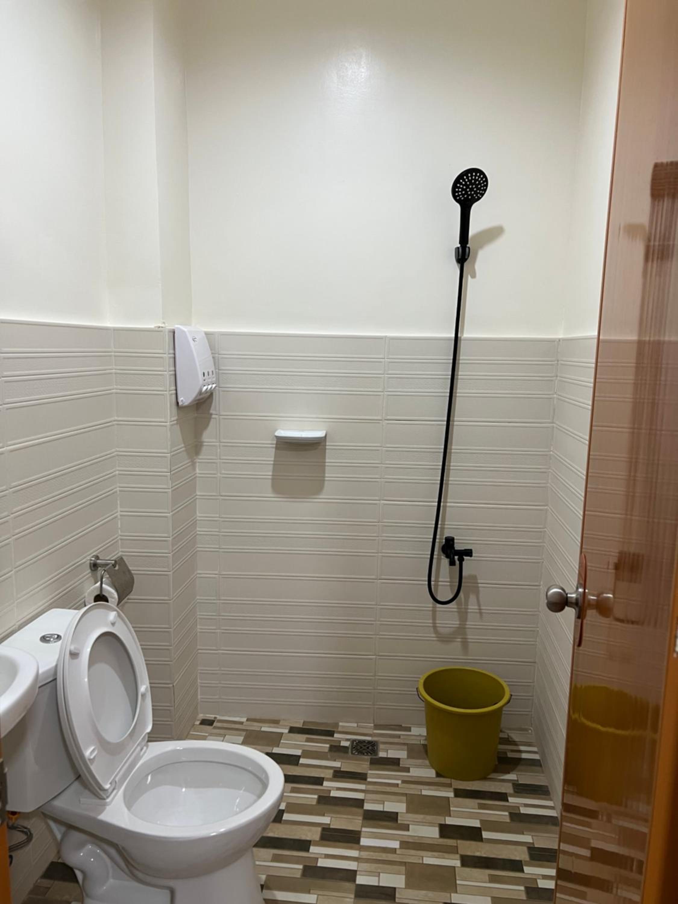 Family Room with Private Bathroom photo 2