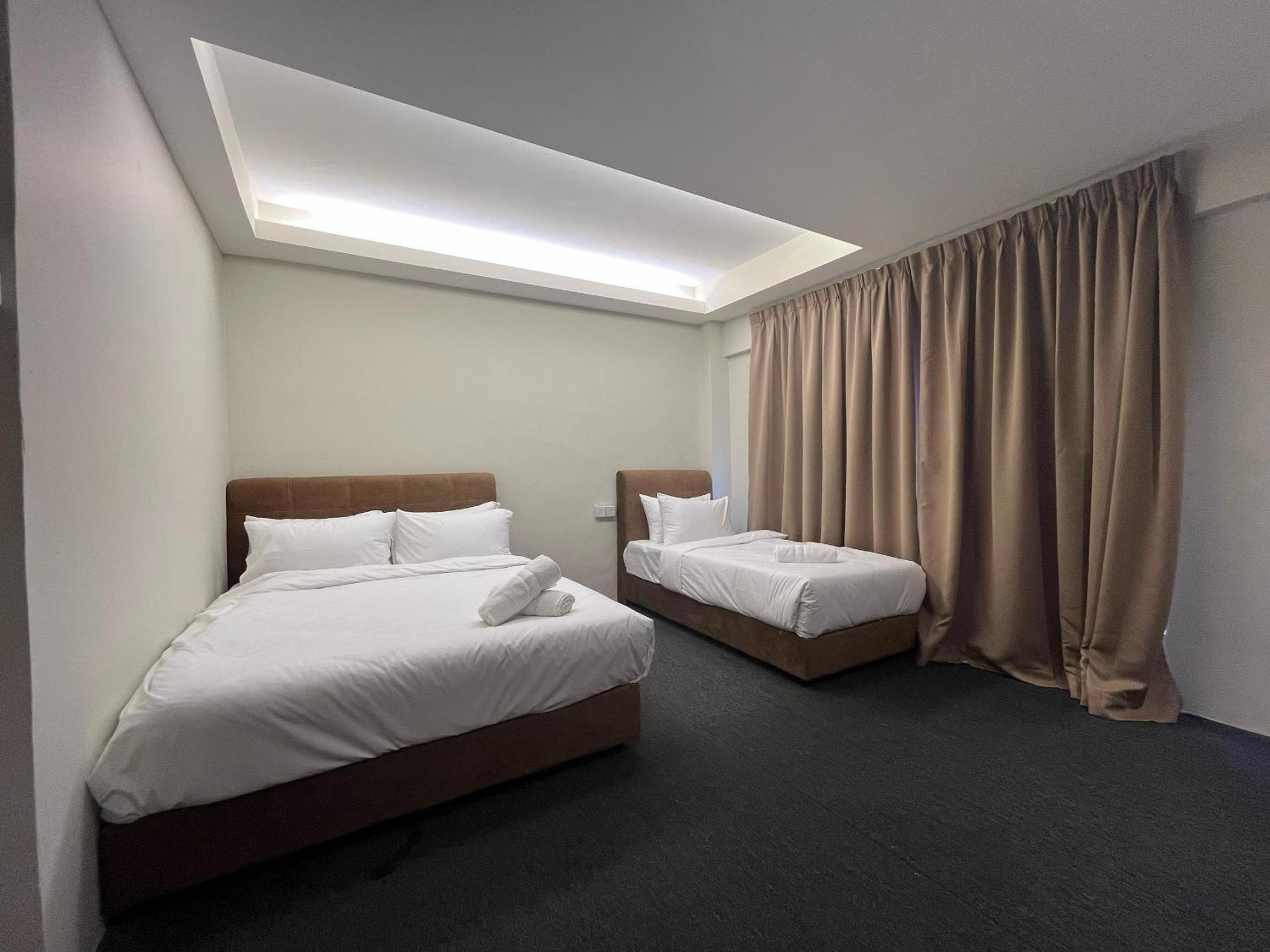 Deluxe Triple Room
