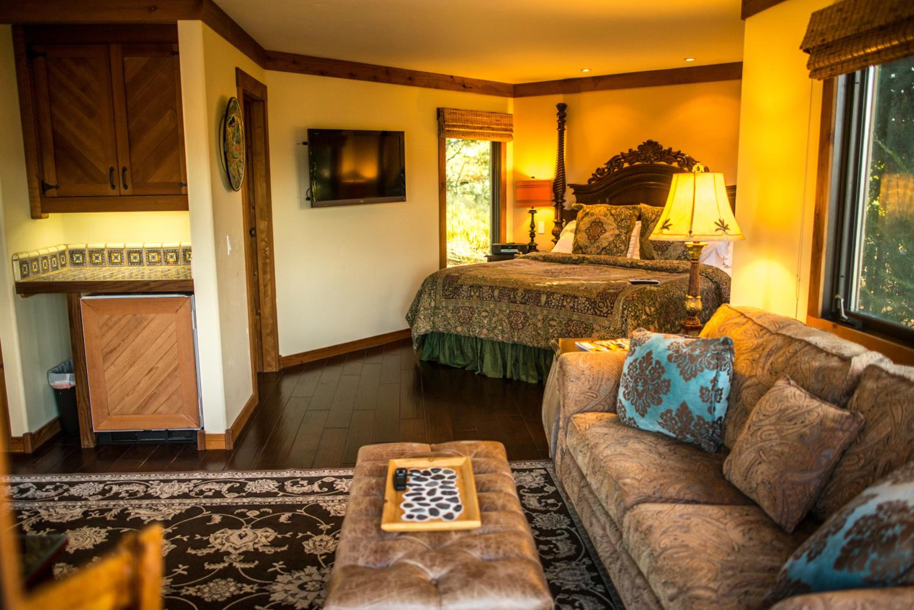 King Room With Sofa Bed photo 1