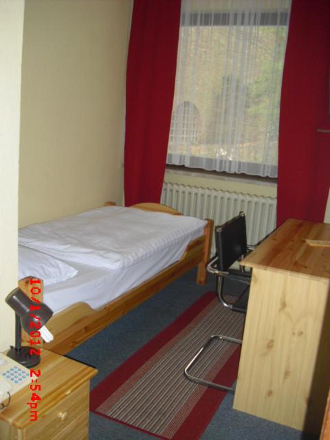 Single Room photo 3