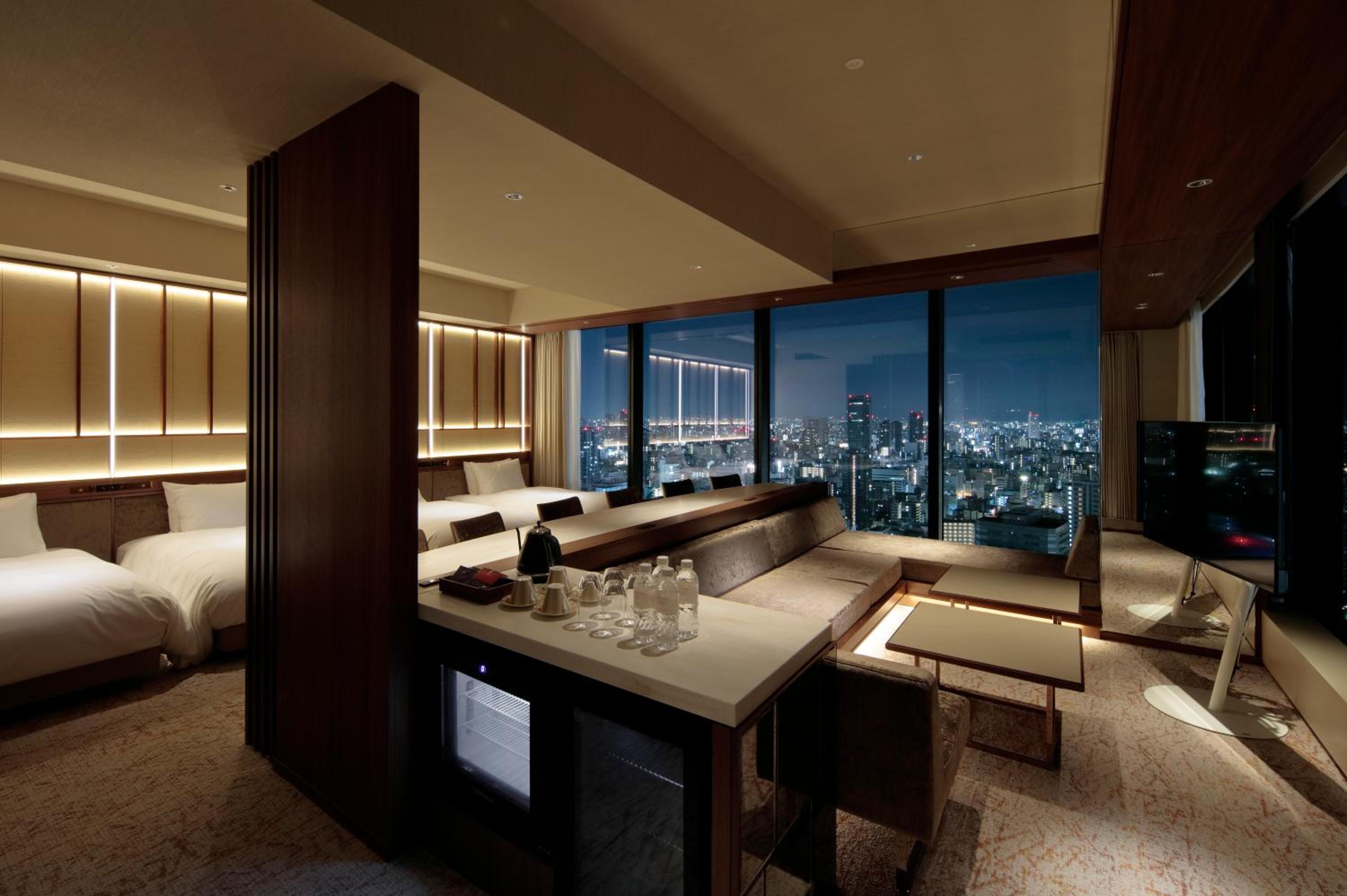 Candeo Suite with Sofa Bed and Open-Air Bath