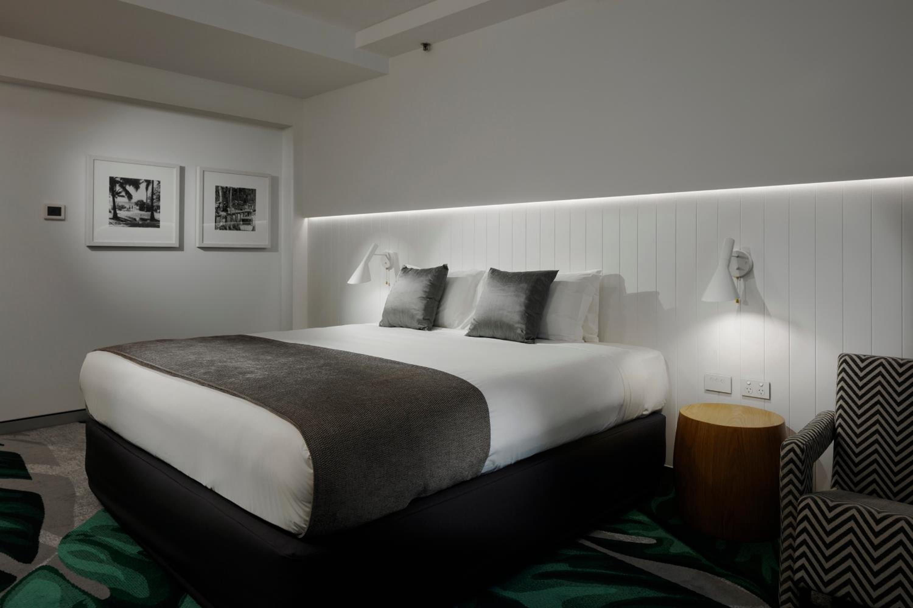Resort King Room with Marina View photo 3