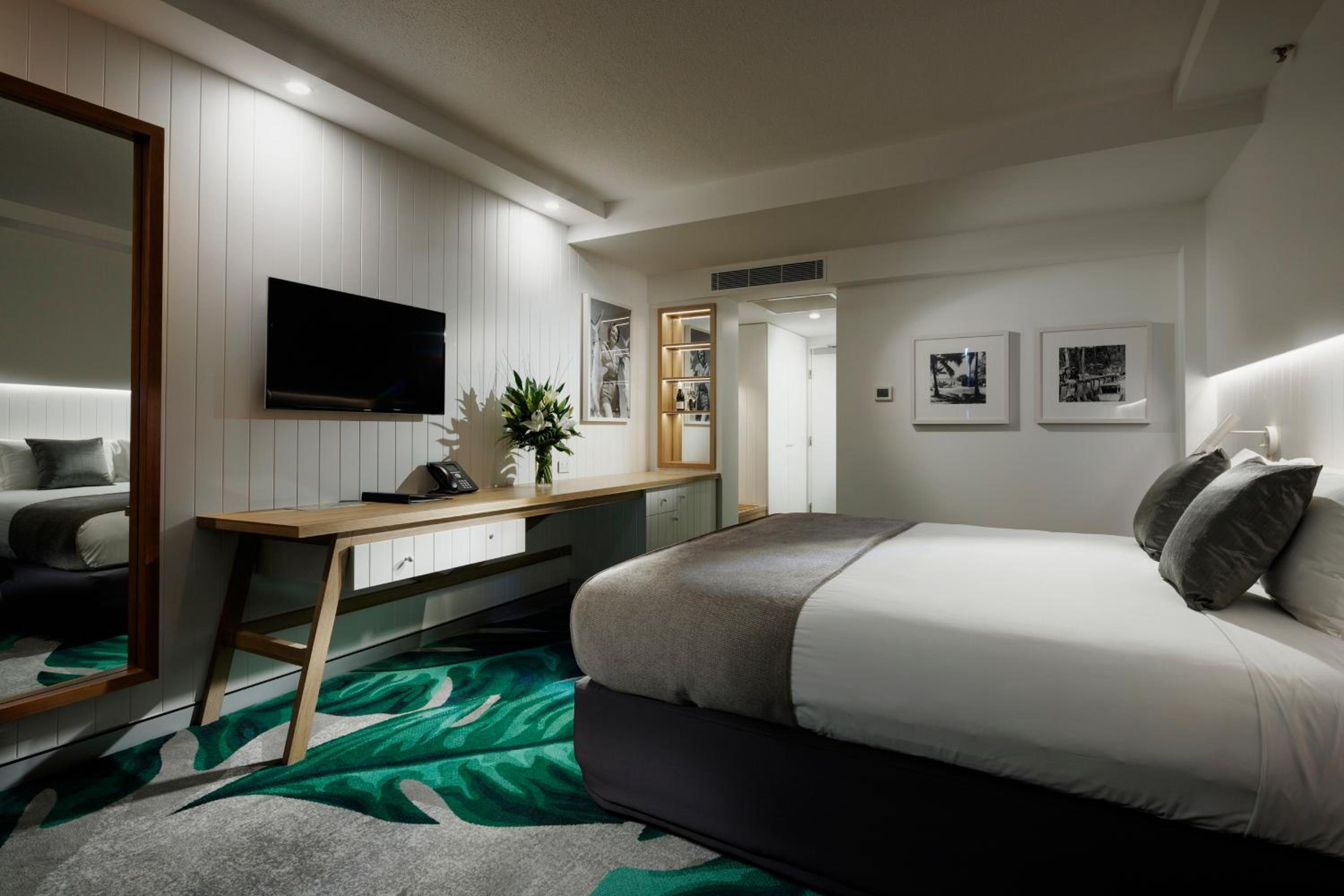 Resort King Room with Marina View photo 1