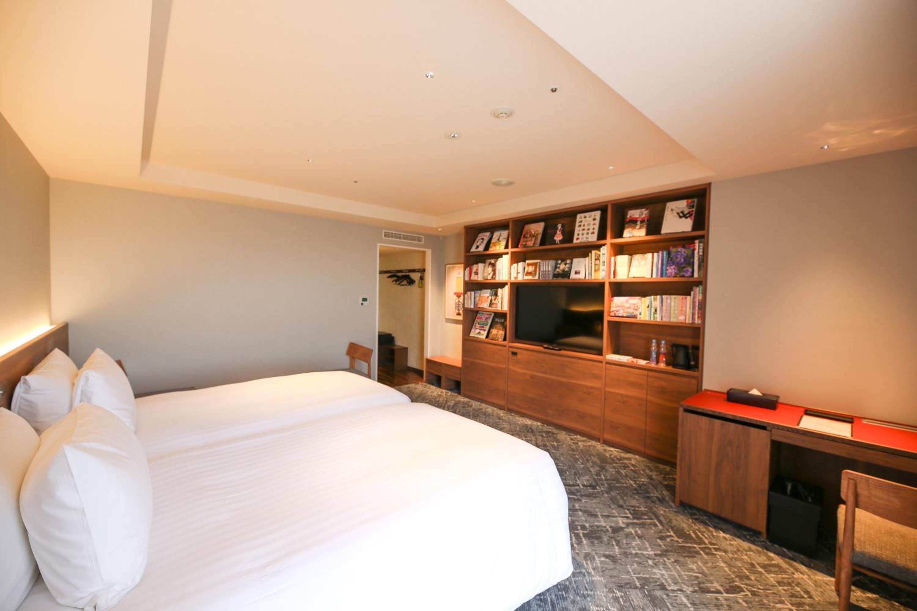 Standard Book Room  [No Smoking] ※Extra beds will be provided depends on the number of adults.