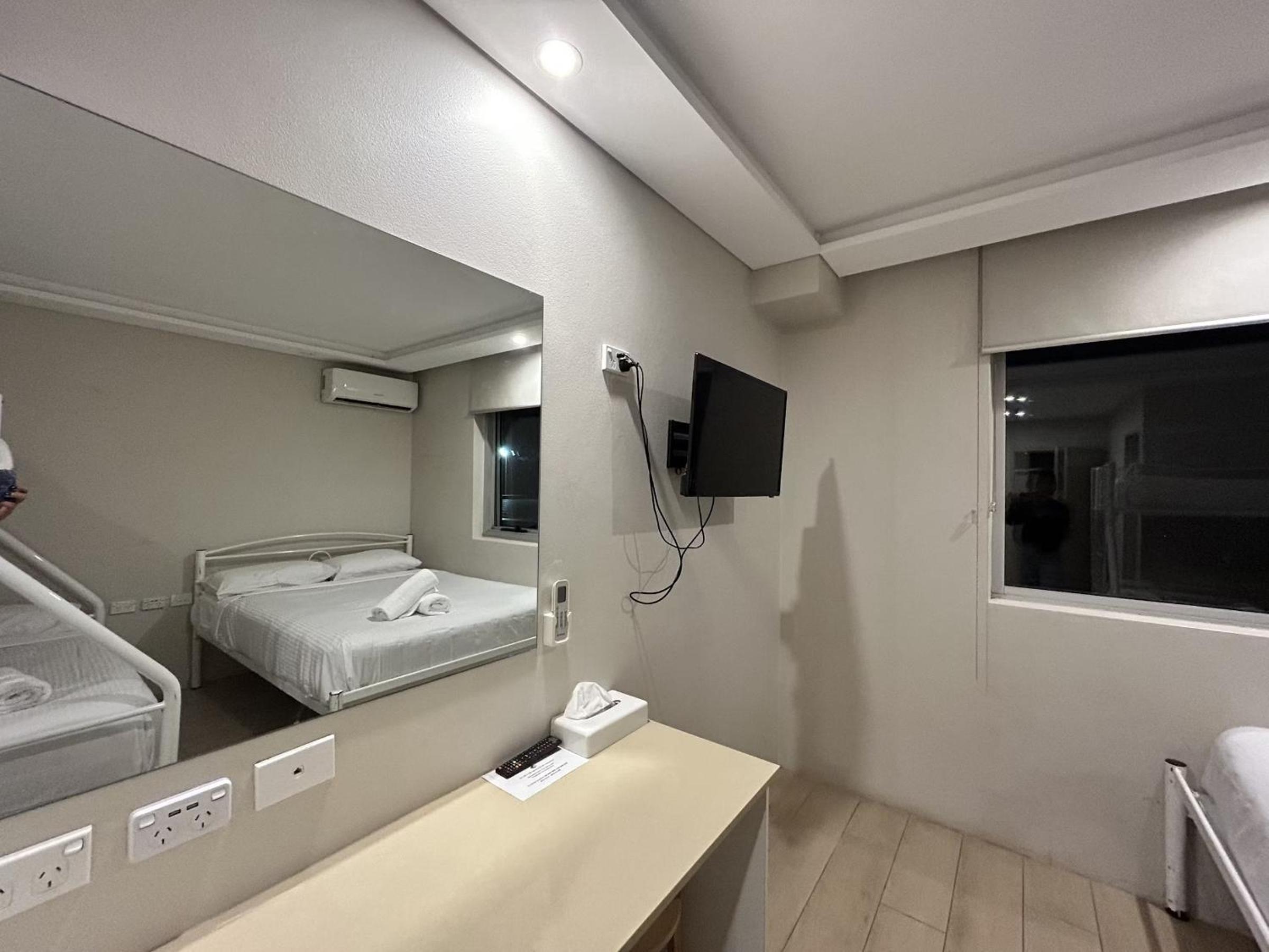 Deluxe Queen + Double + Single Bed