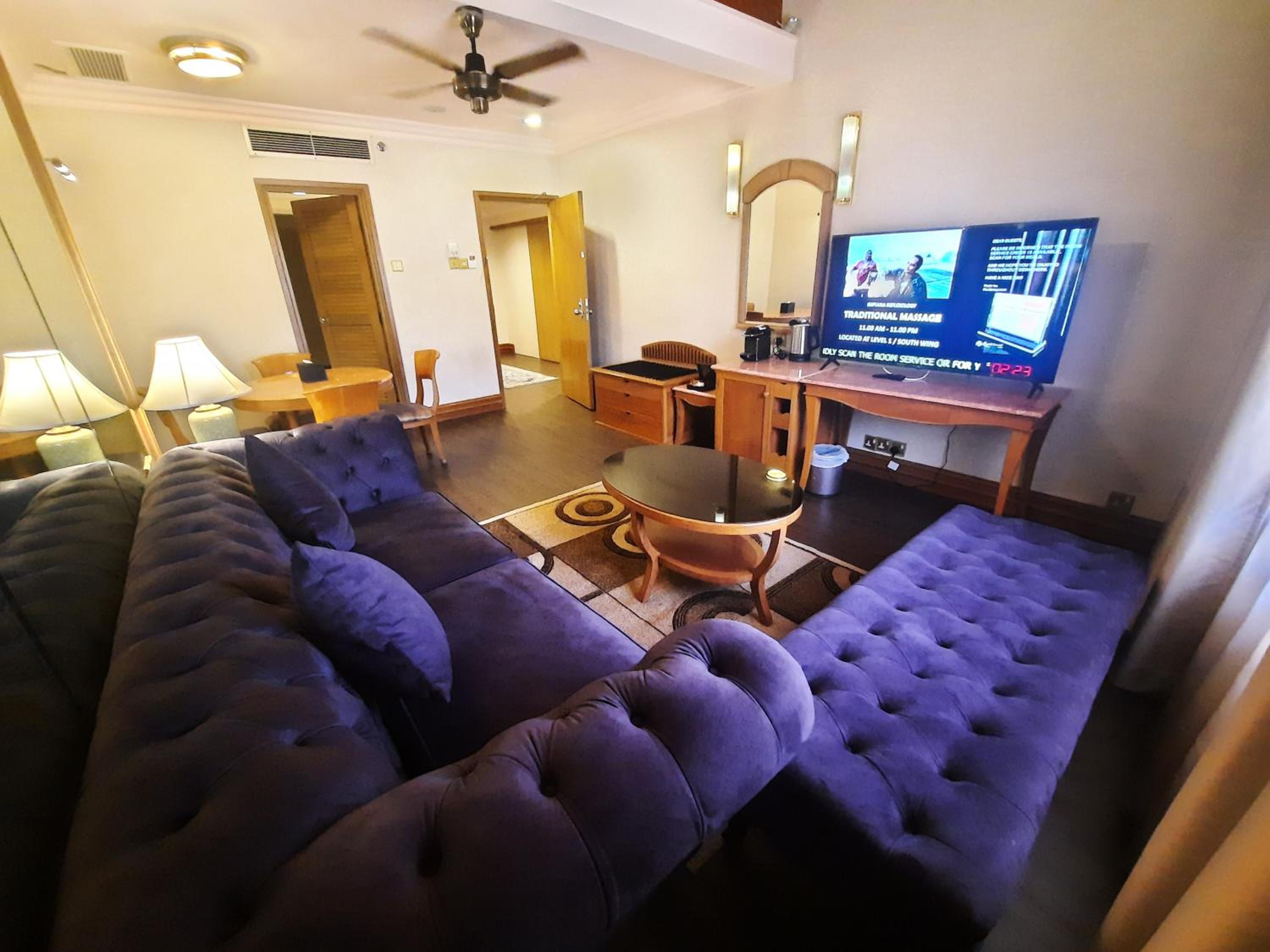 Deluxe Suite photo 3