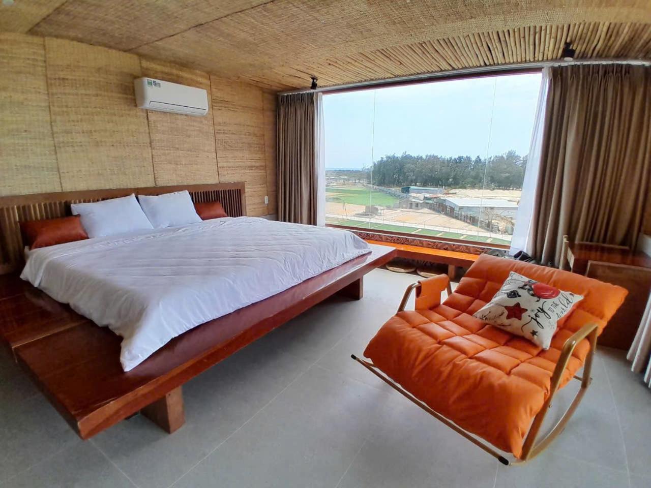 King Room with Sea View photo 2