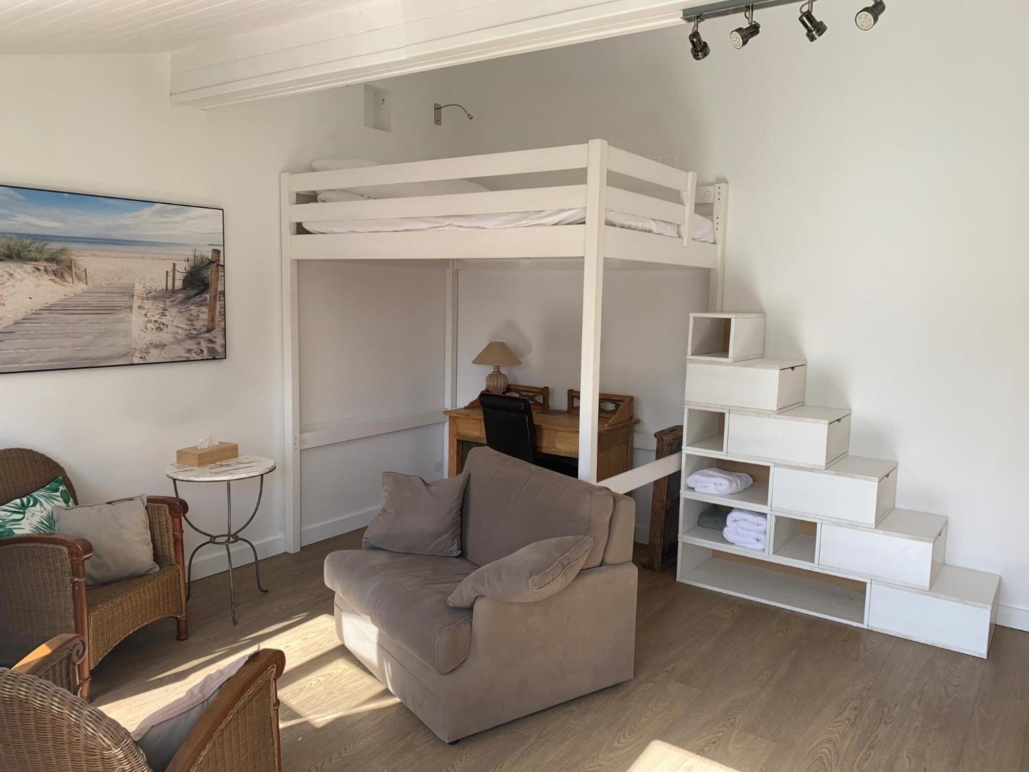 Studio with Terrace Studio with Terrace