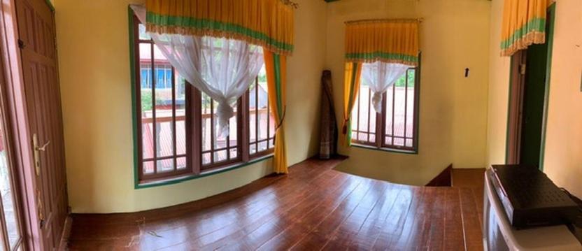 Queen Room photo 3