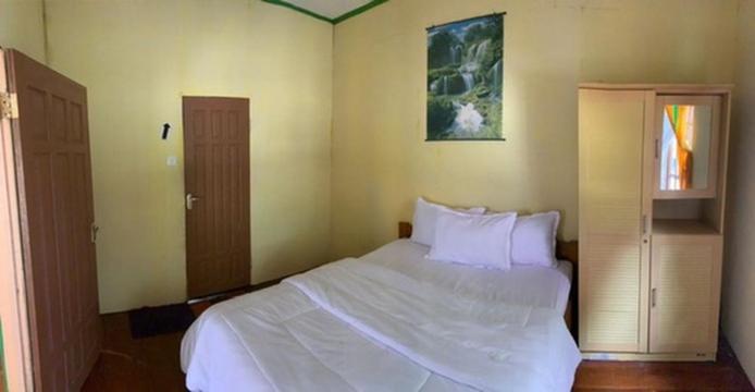 Queen Room photo 1