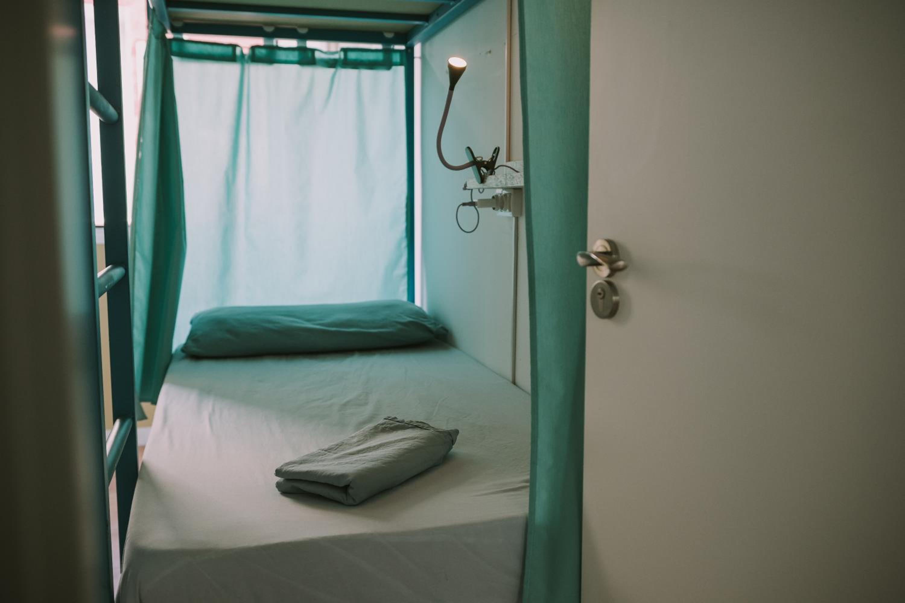 Bed in 4-Bed Mixed Dormitory Room