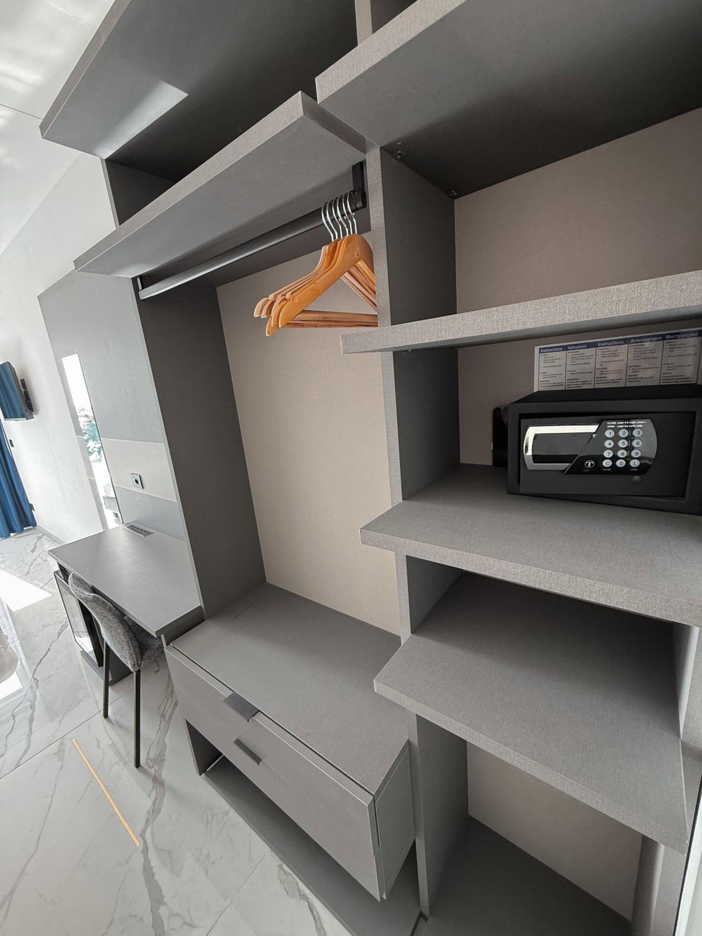 Double or Twin Room - Photo 4