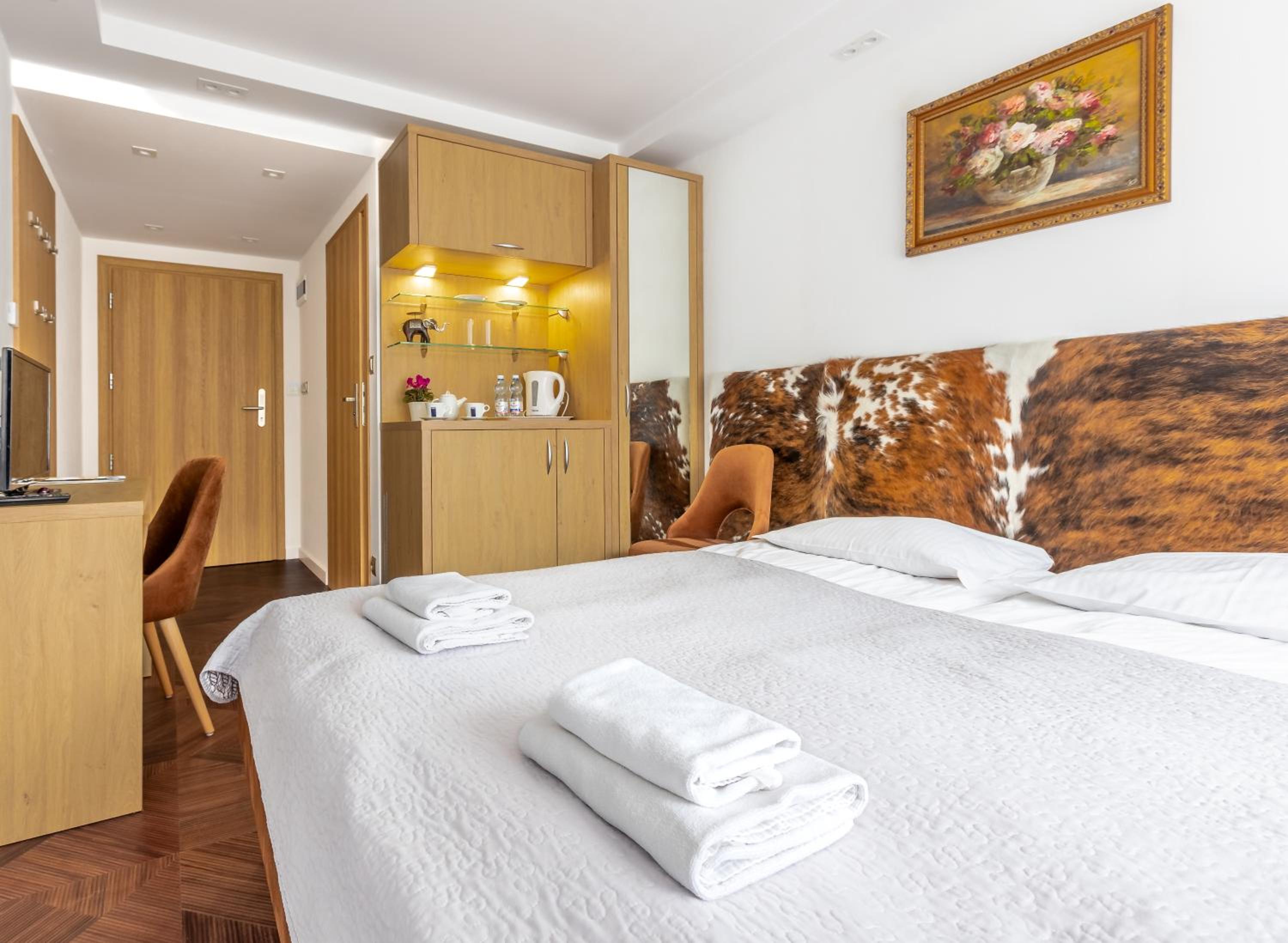 Small Double Room - Photo 4