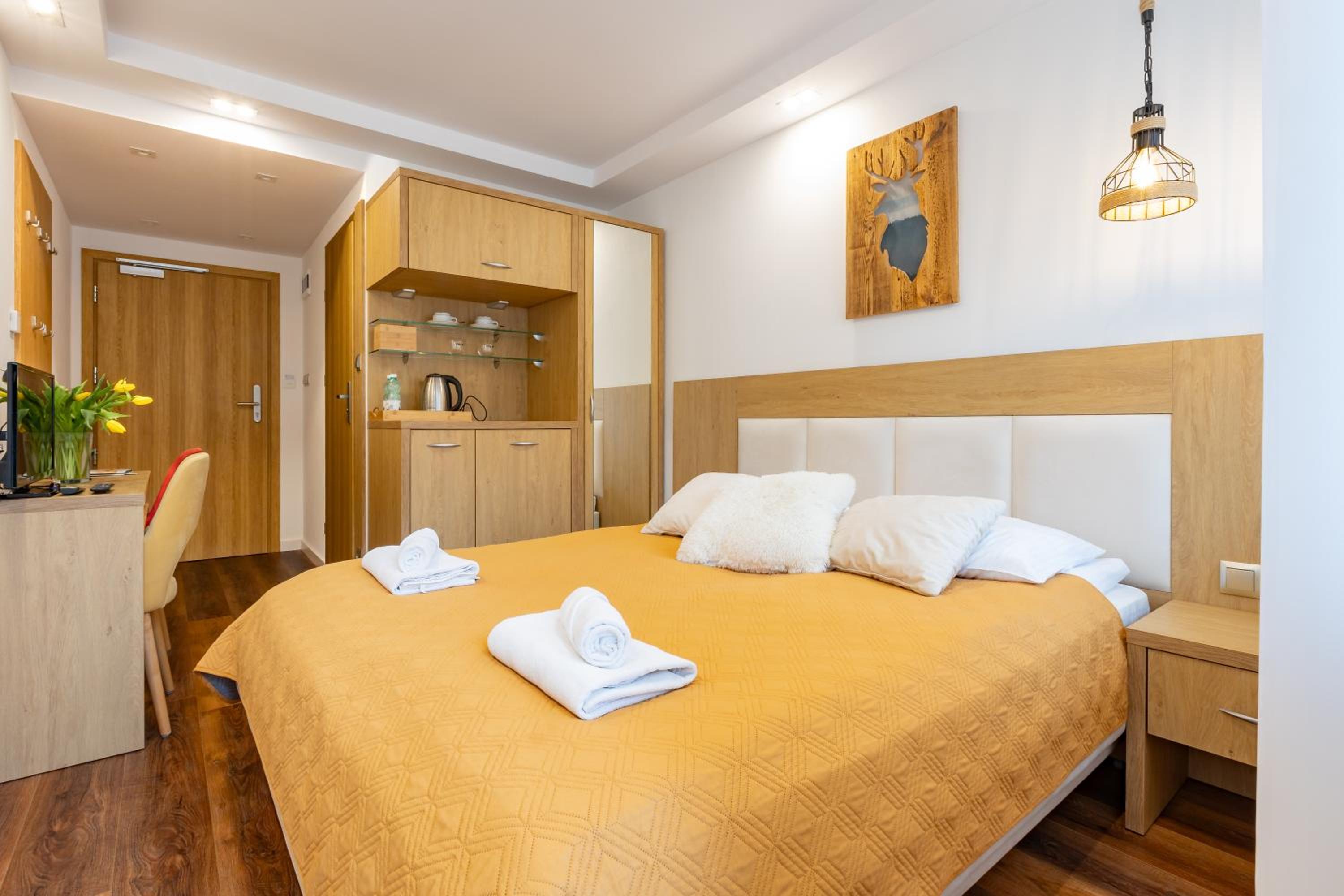 Small Double Room - Photo 2