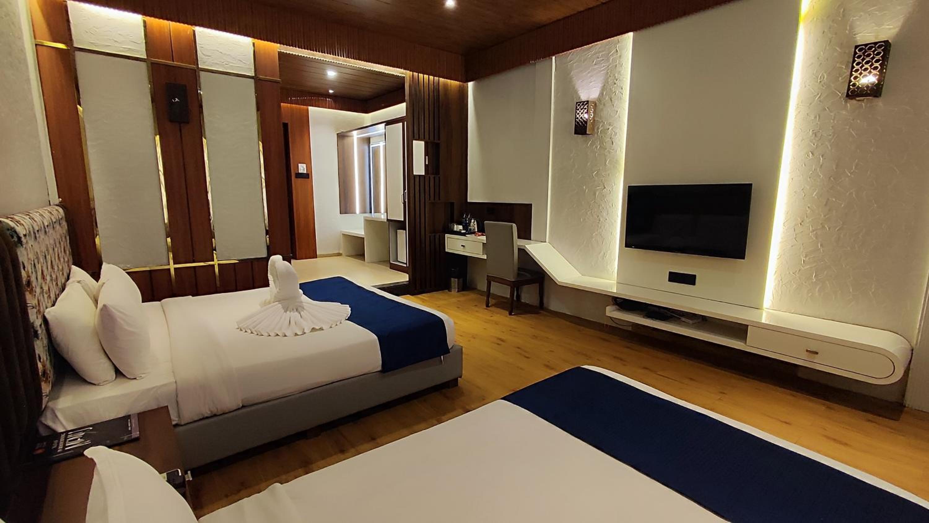 Luxe Room - Photo 3