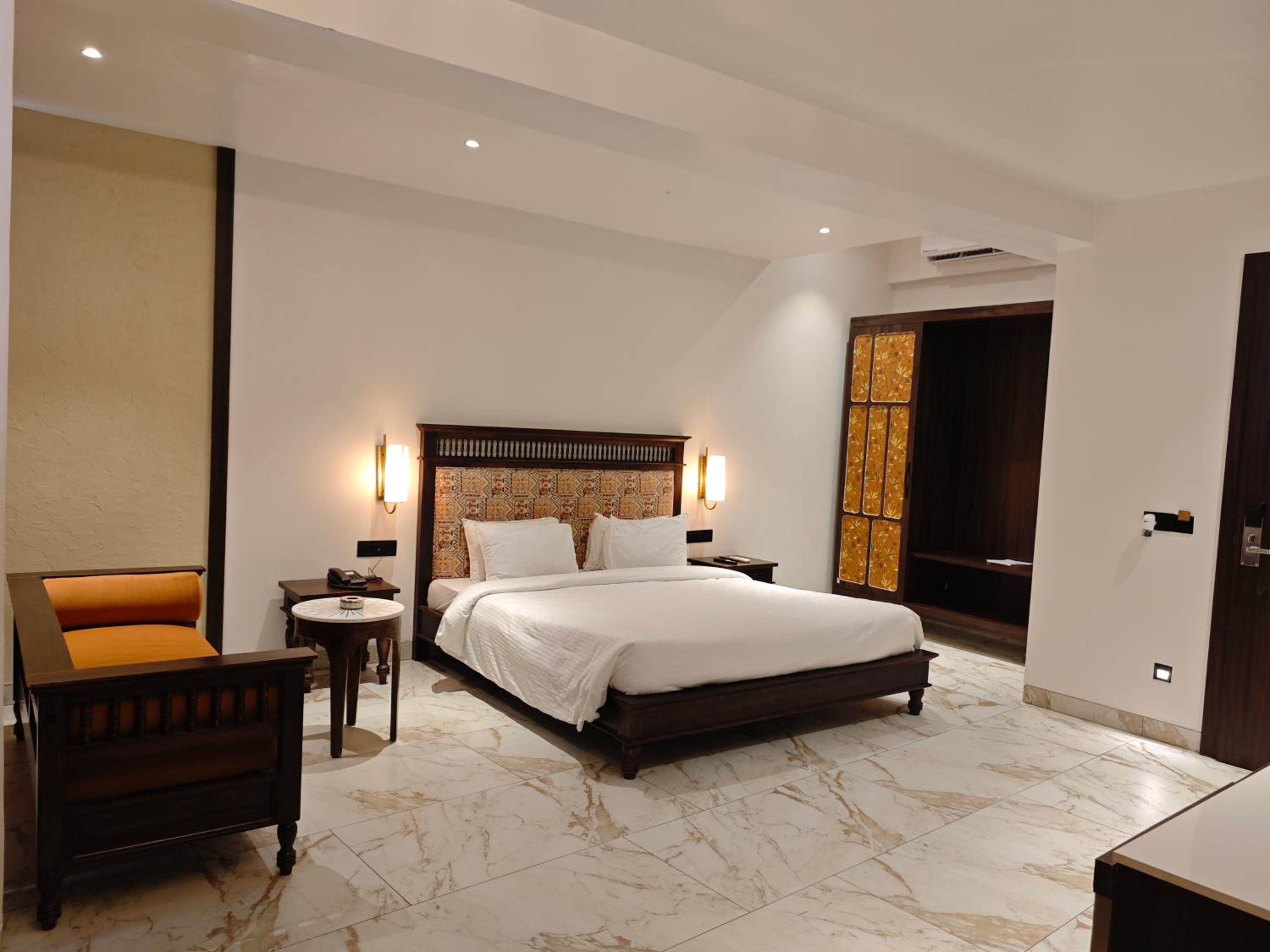 Harmony Suite - Photo 2