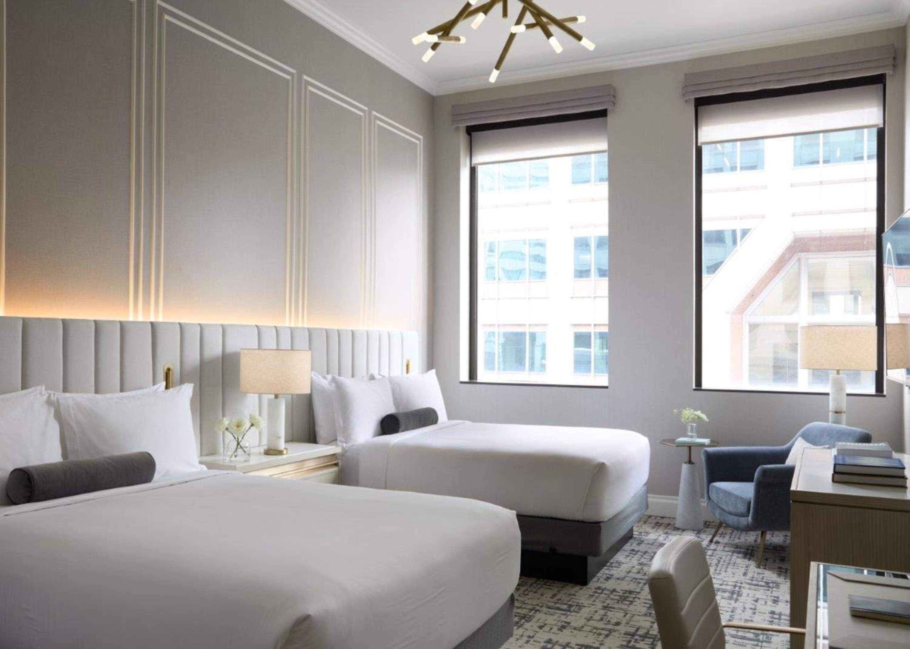 Classic Queen Room with Two Queen Beds and Accessible Tub - Mobility Access - Photo 4