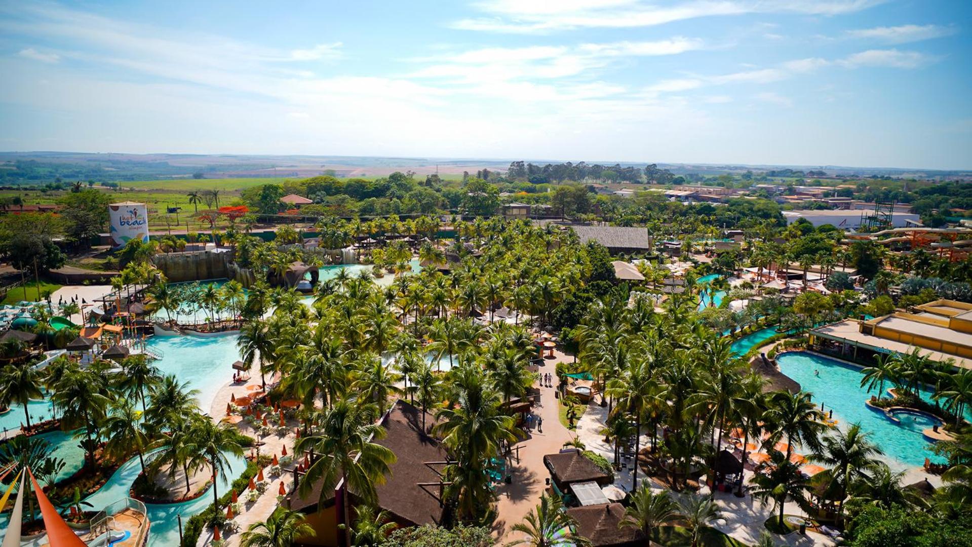 Premier Family Room - includes Hot Beach Water Park tickets photo 1