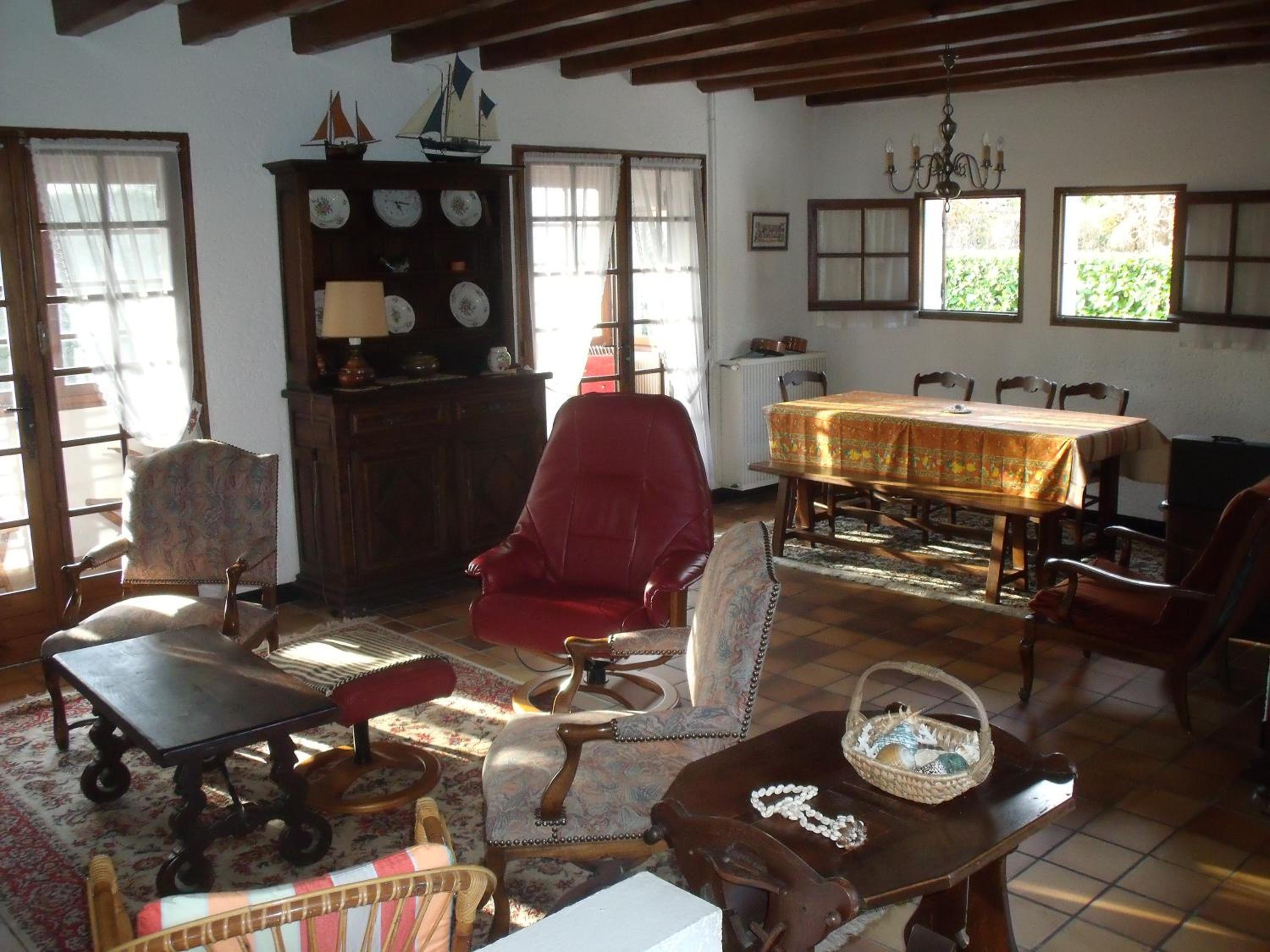 Three-Bedroom House photo 1