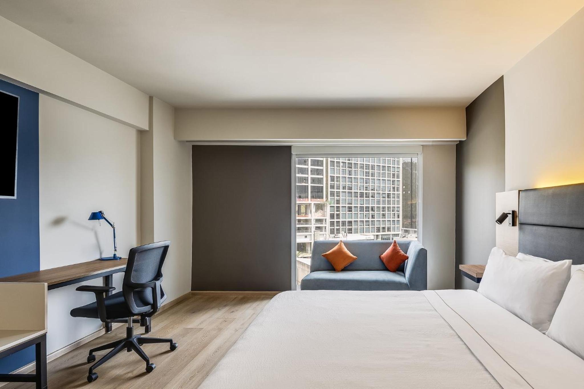 Executive King Room - Photo 3