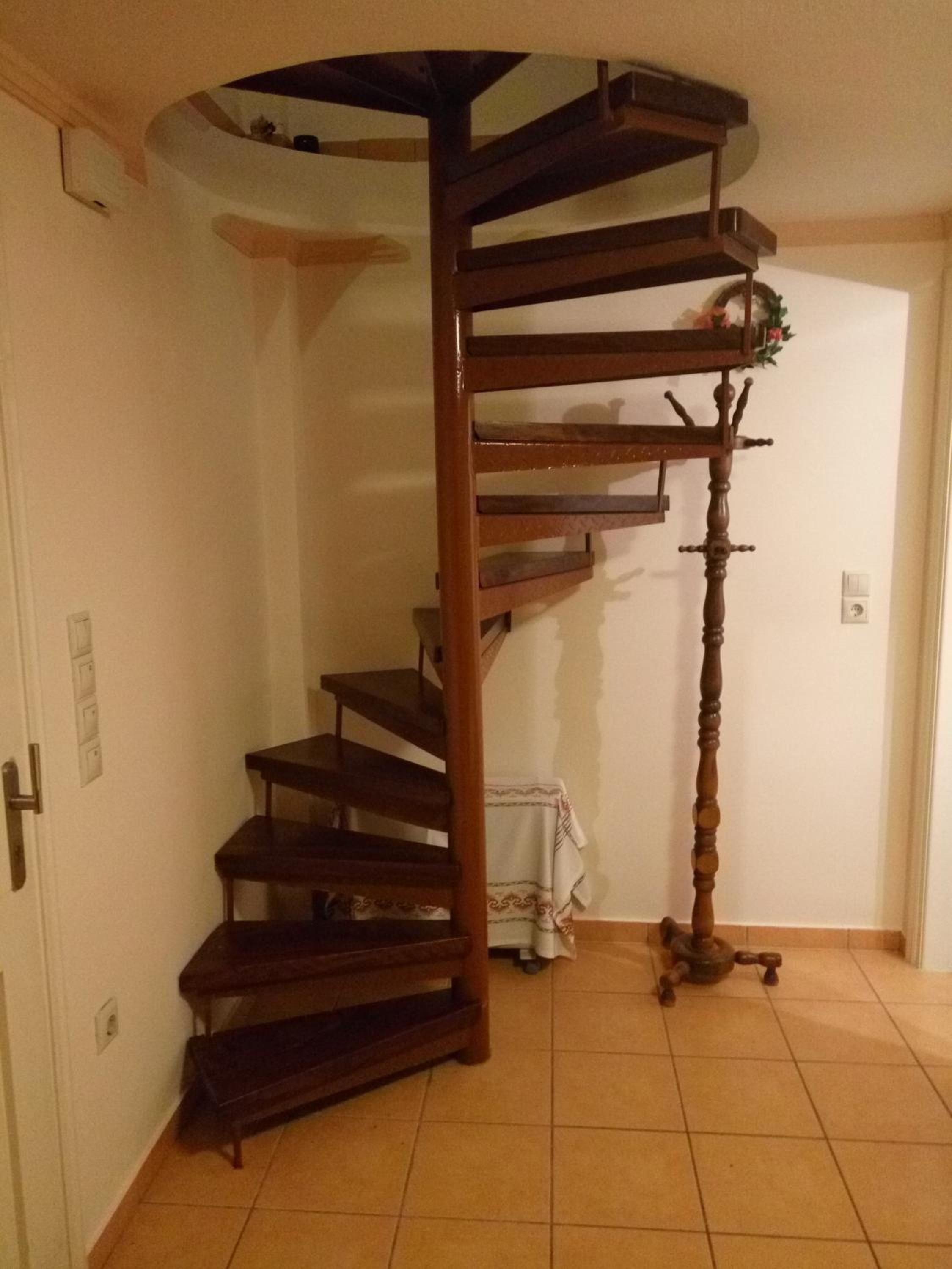Apartment - Split Level photo 3