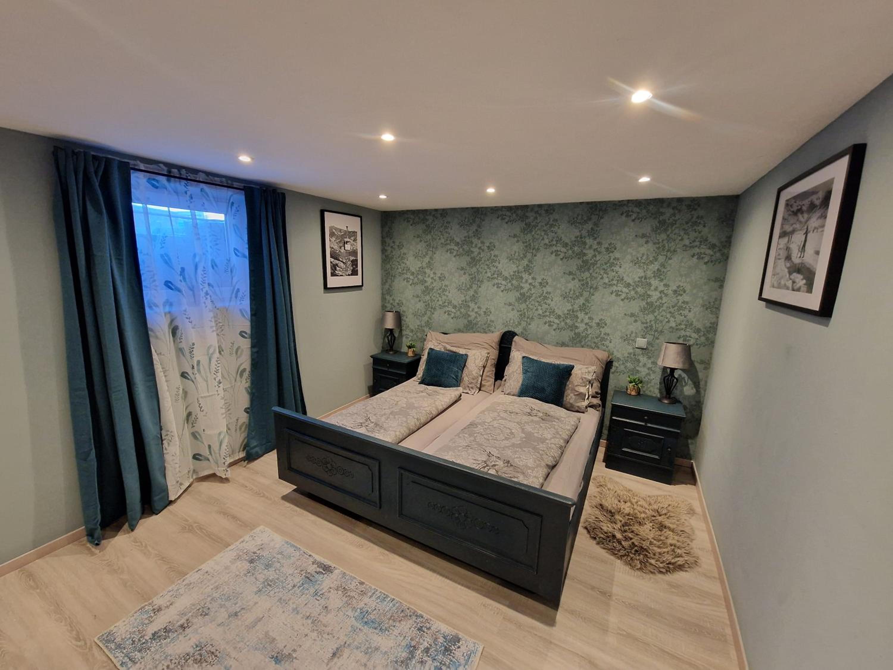 Basement apartment photo 3