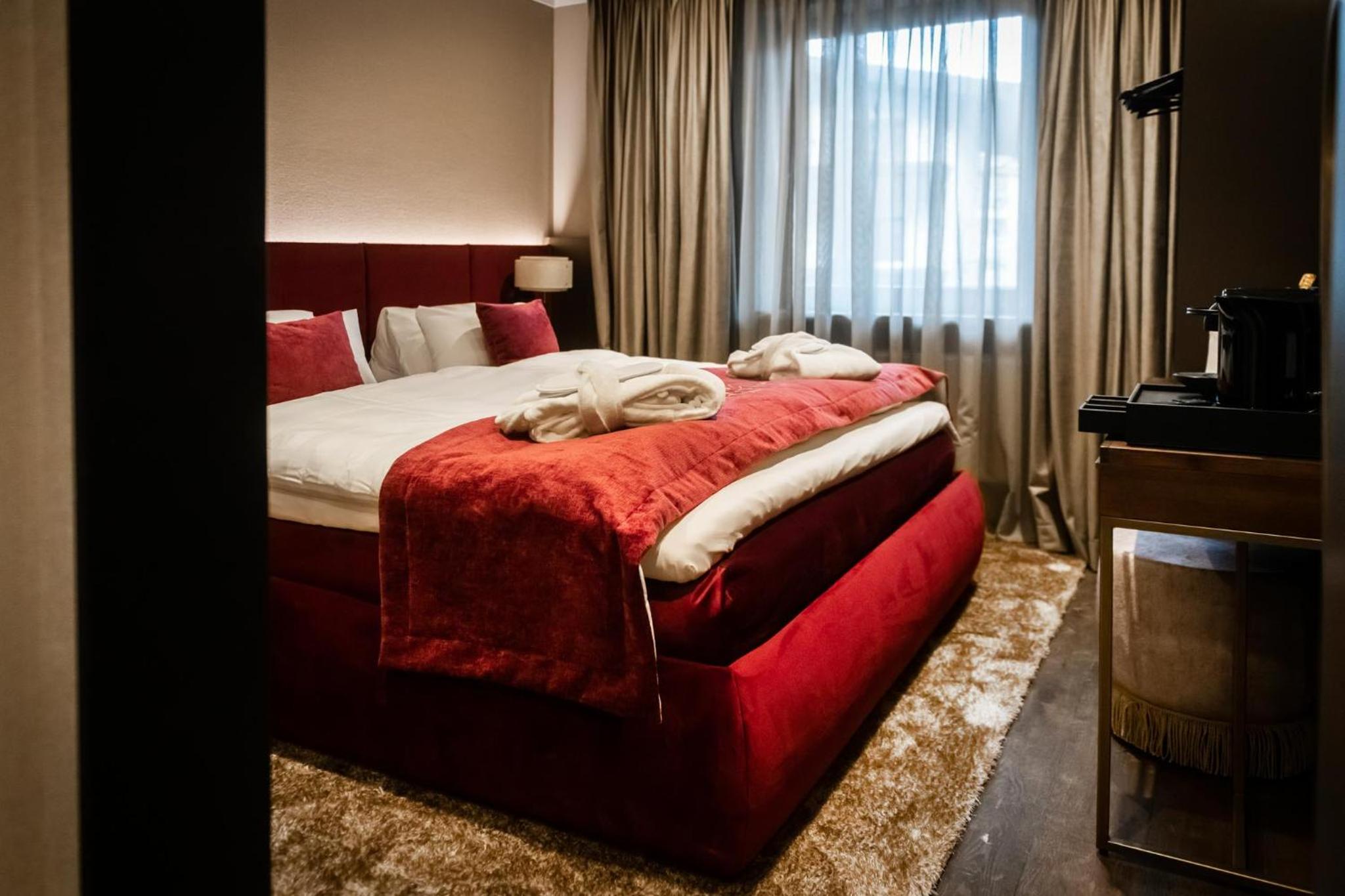 Standard Queen Room photo 1