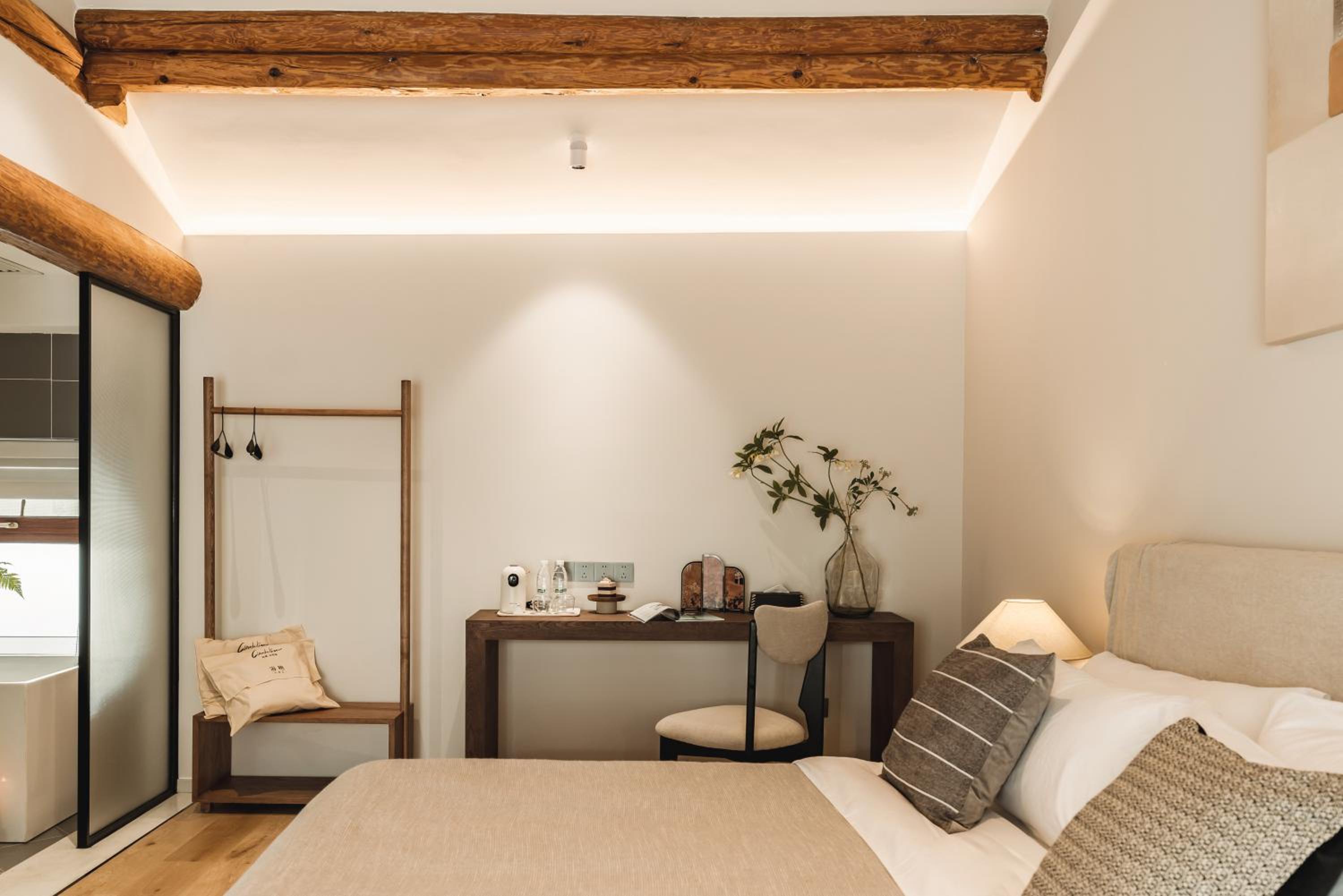 King Room with Spa Bath