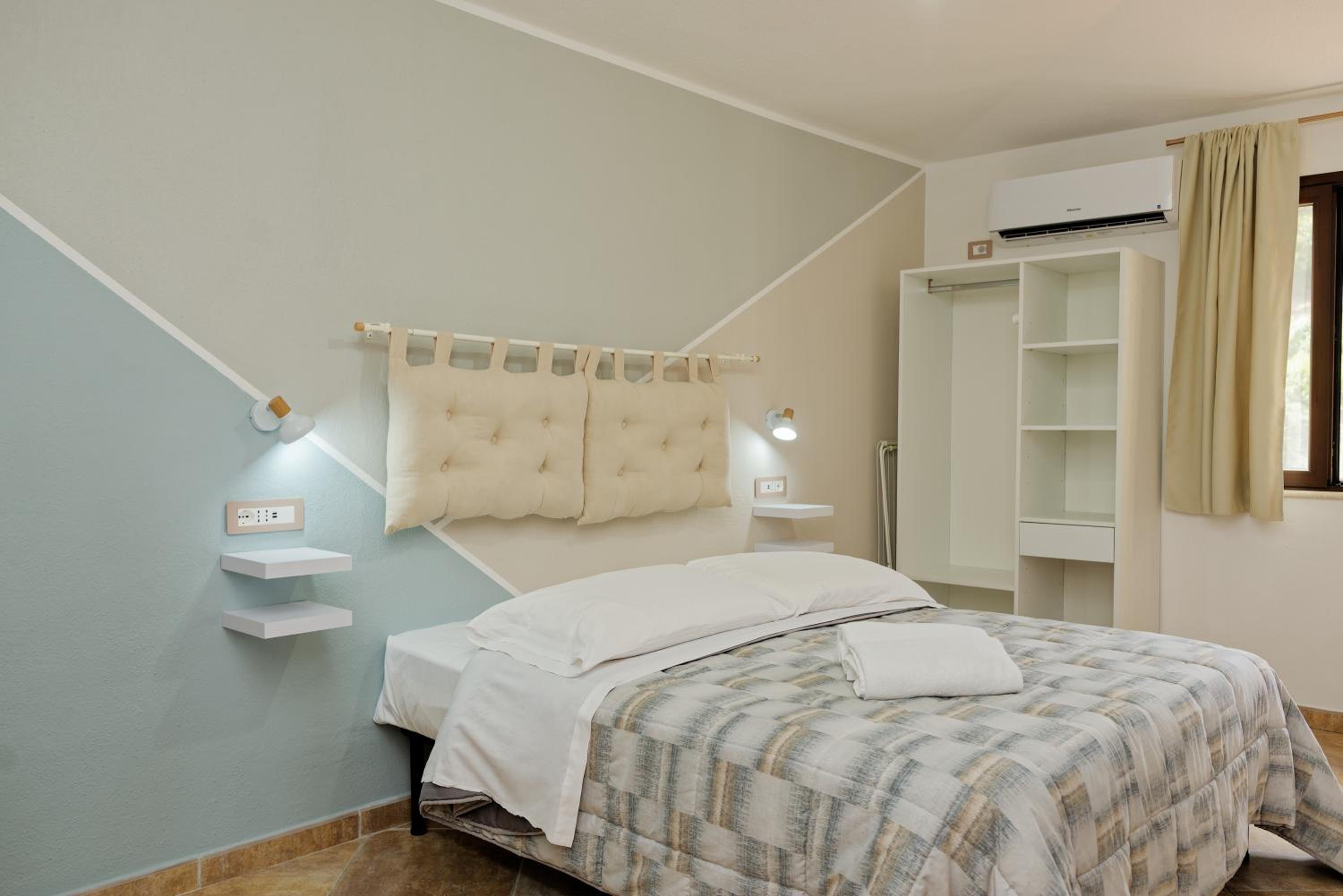 Large Double Room photo 2