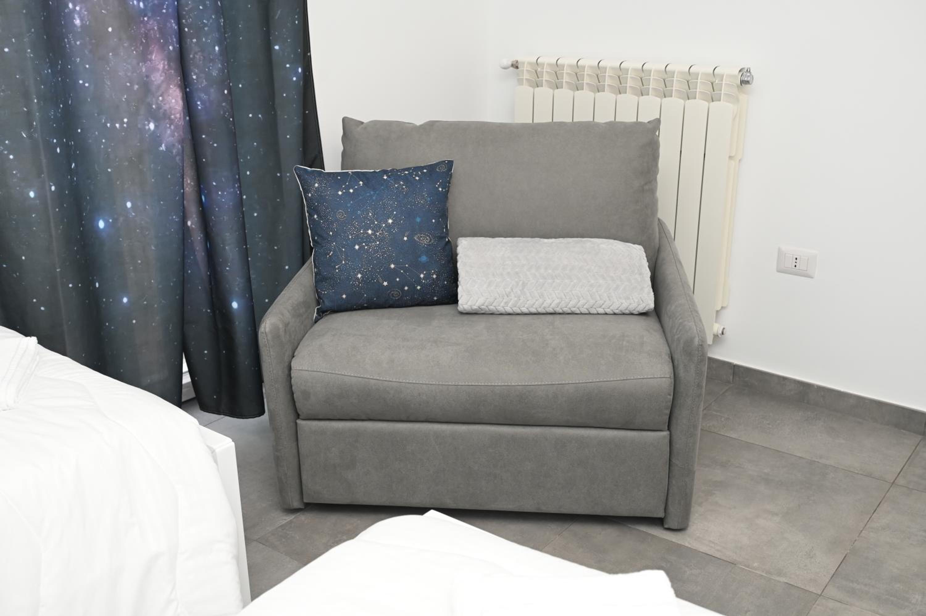 Deluxe Family Room photo 3